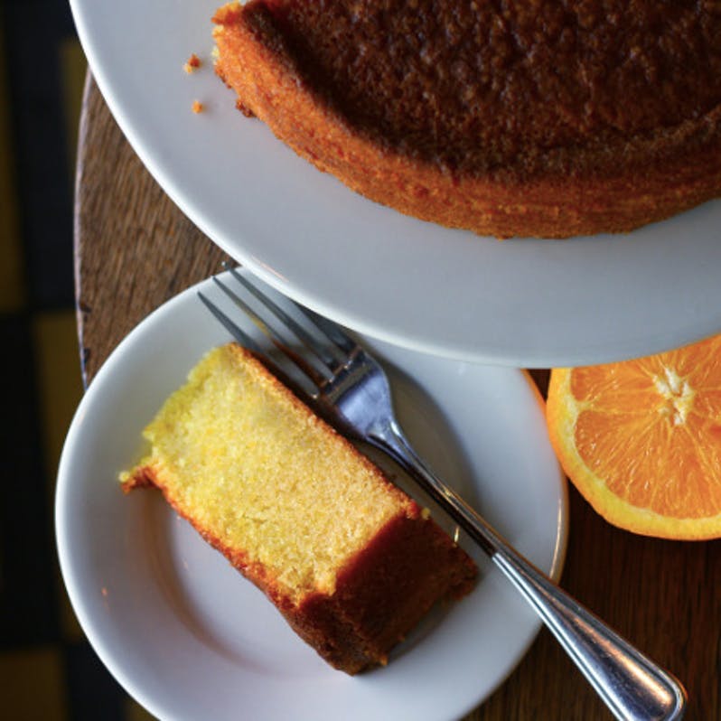 olive-oil-citrus-cake.a23dd96b62dd8fa0678ead155c5ce861.jpg