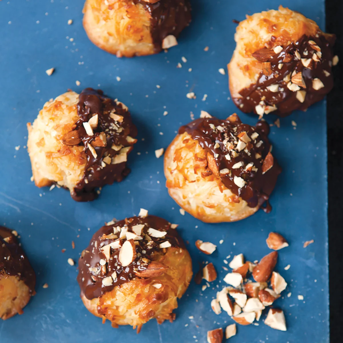 Danny-Macaroon-Chocolate-Almond-Product-2-(1).jpg