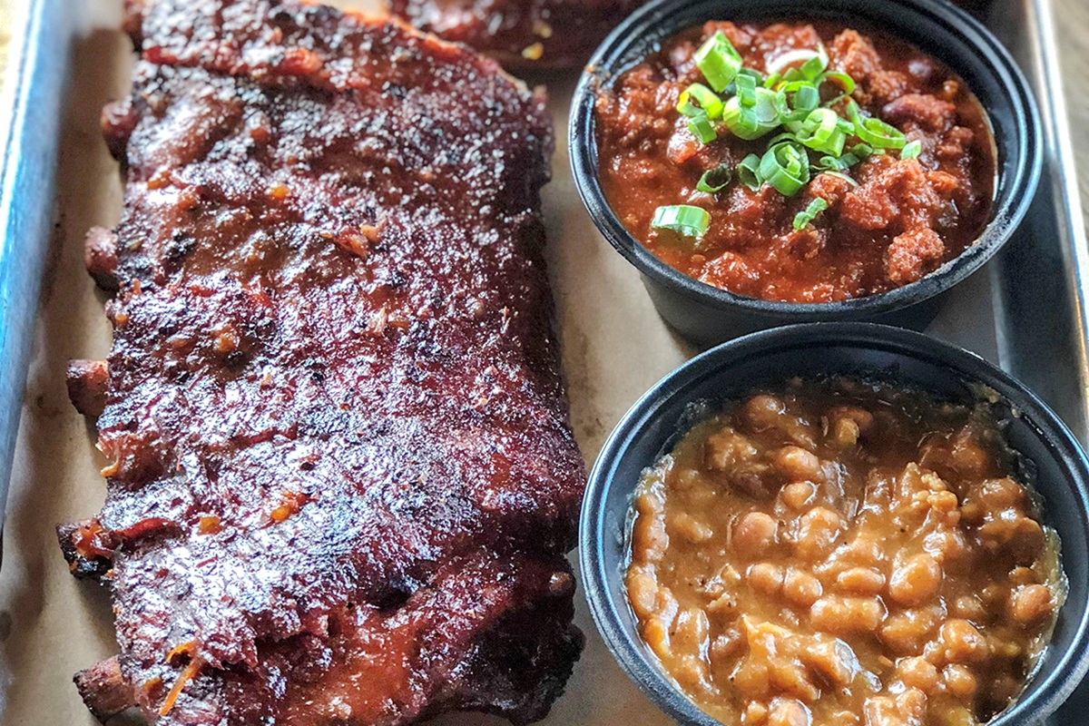 Dinosaur-BBQ-Ribs-Chicken-Combo-Product-7.jpg