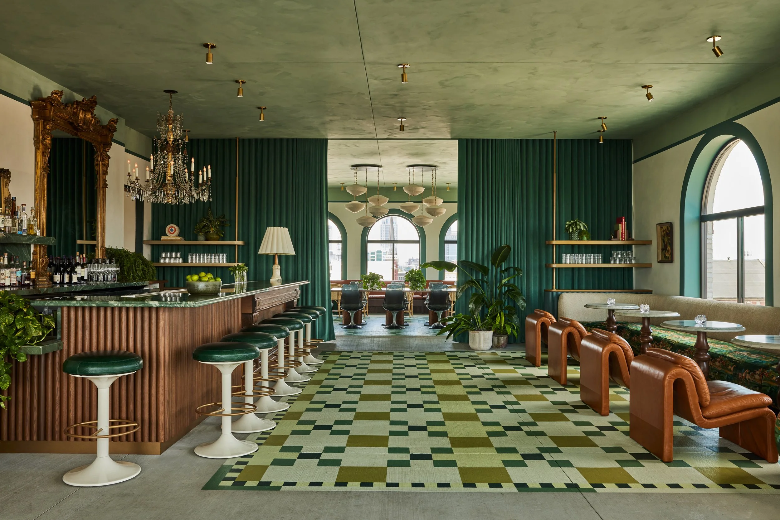 HG_BAR GENEVIEVE_448 FINAL Credit Jason Varney.jpg