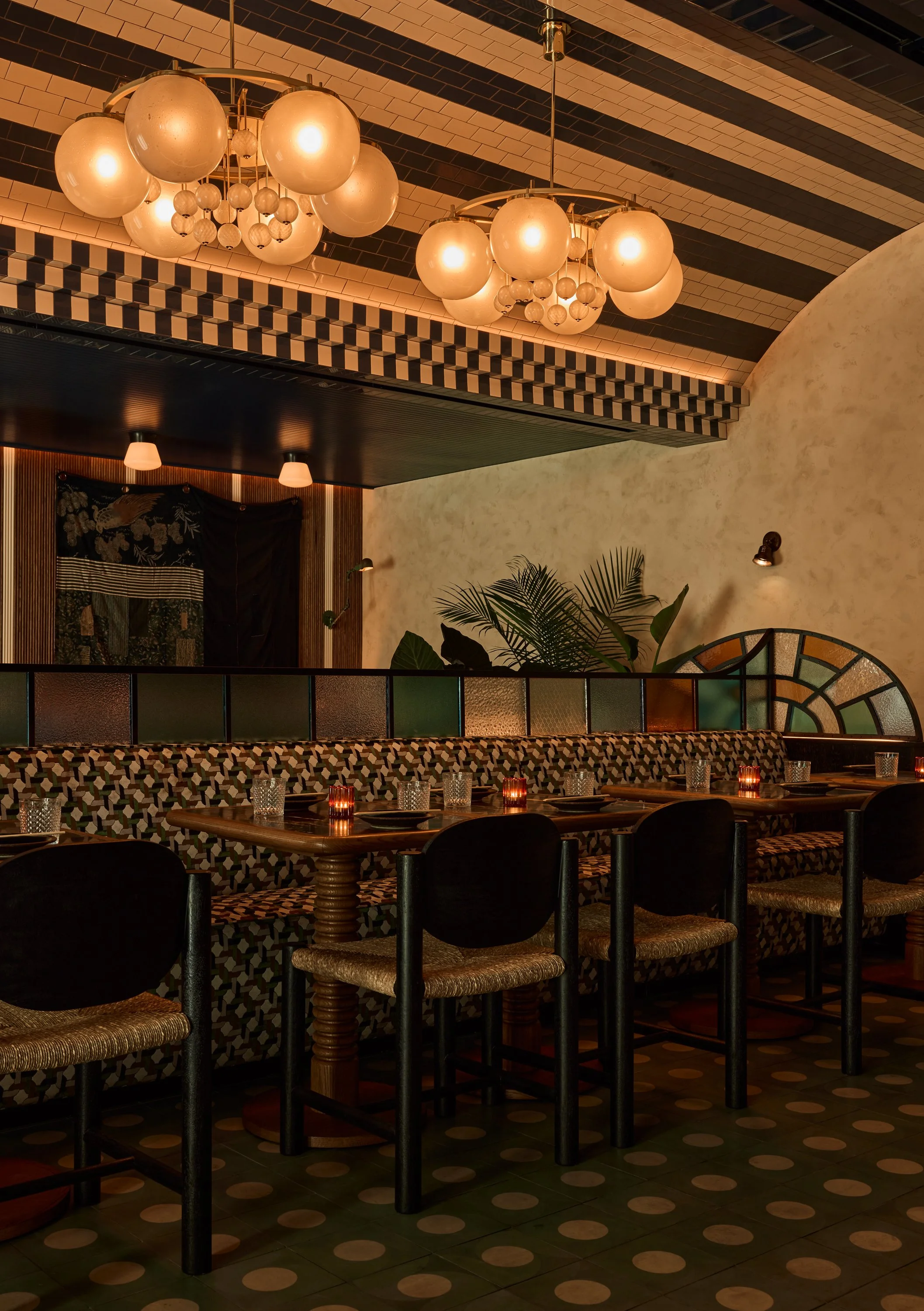 DOUBLE KNOT MIAMI_PATIO_399 FINAL Credit Jason Varney.jpg