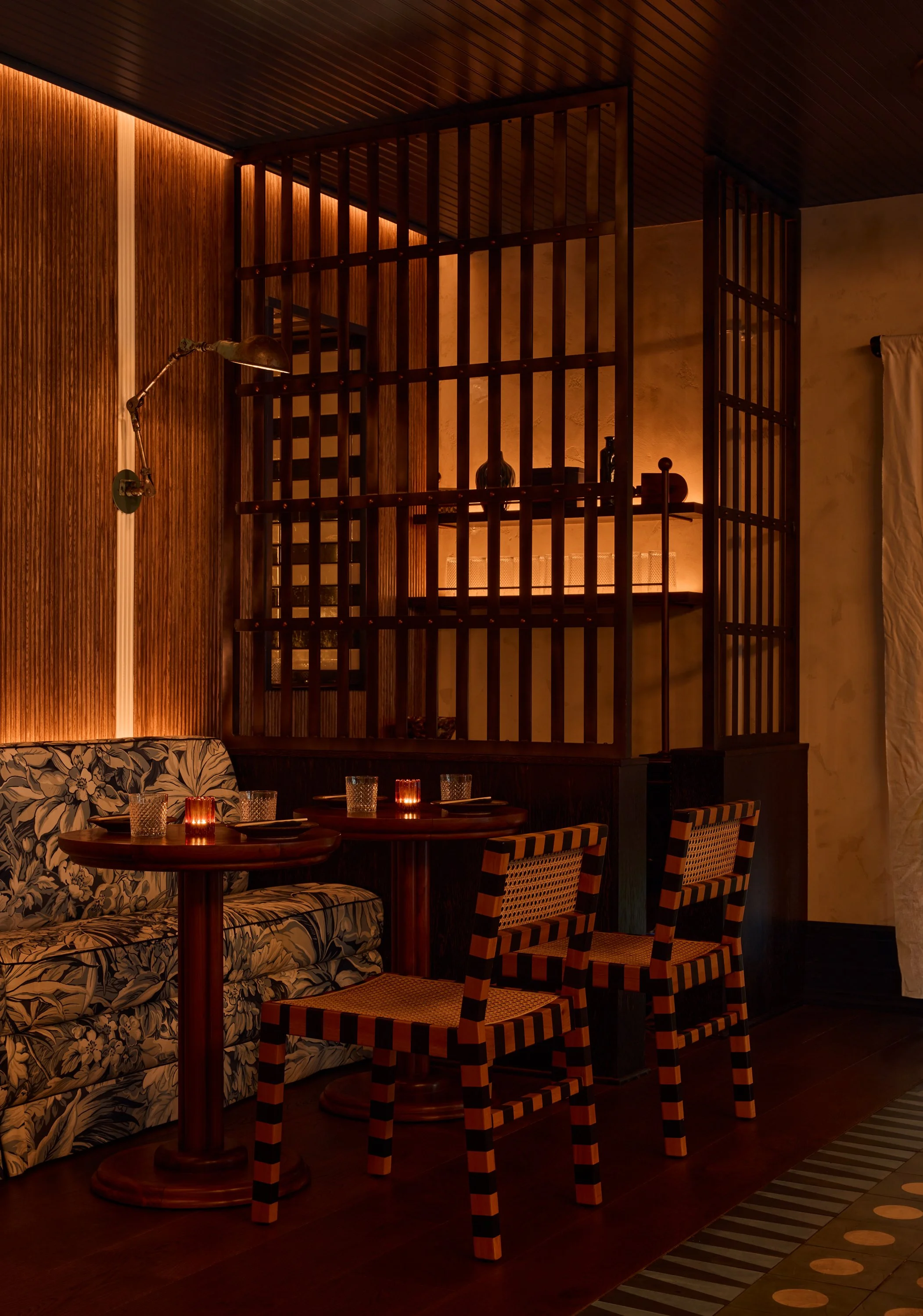 DOUBLE KNOT MIAMI_PATIO_429 FINAL Credit Jason Varney.jpg