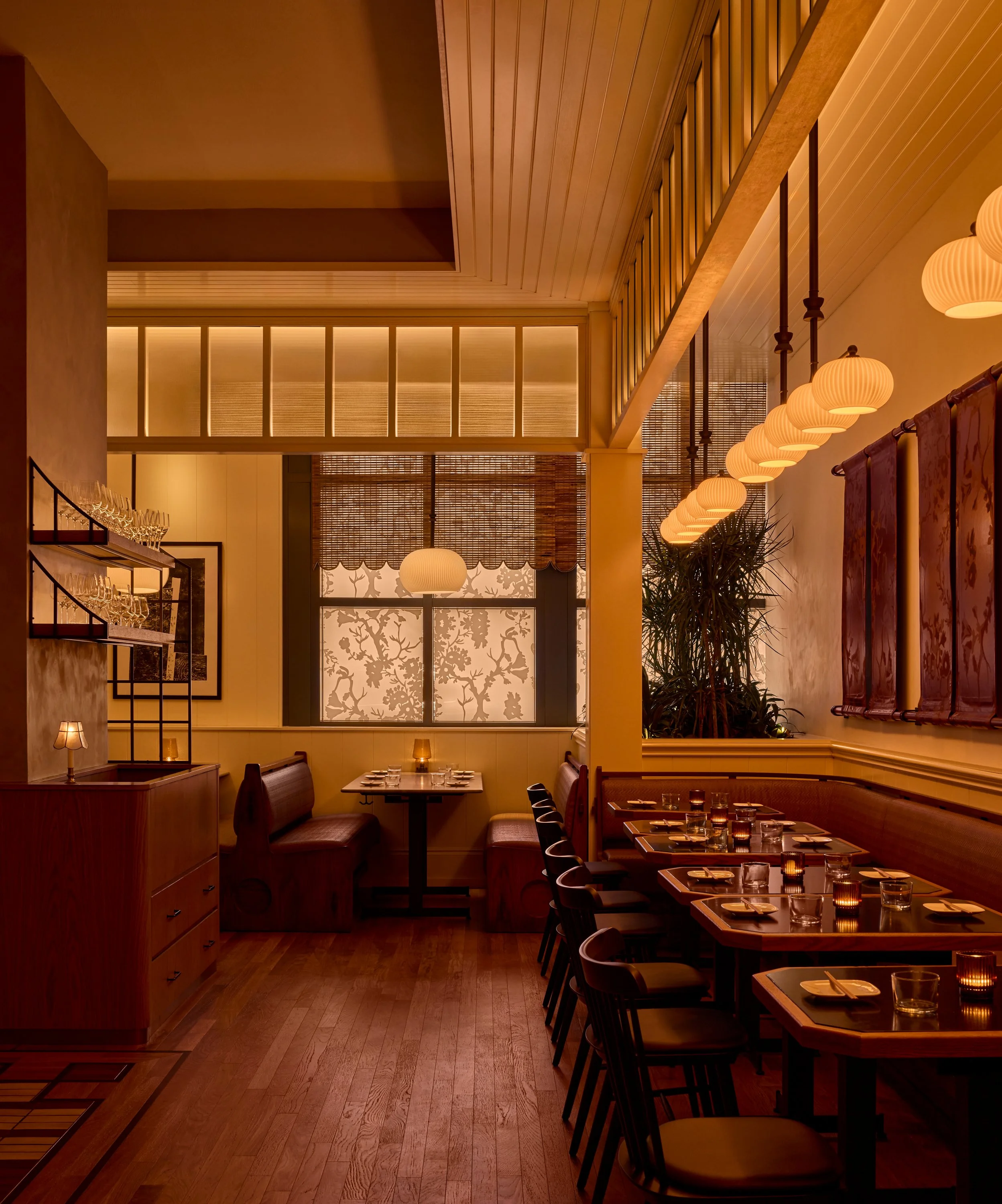UCHI_DINING ROOM FRONT_192 FINAL Credit Jason Varney.jpg