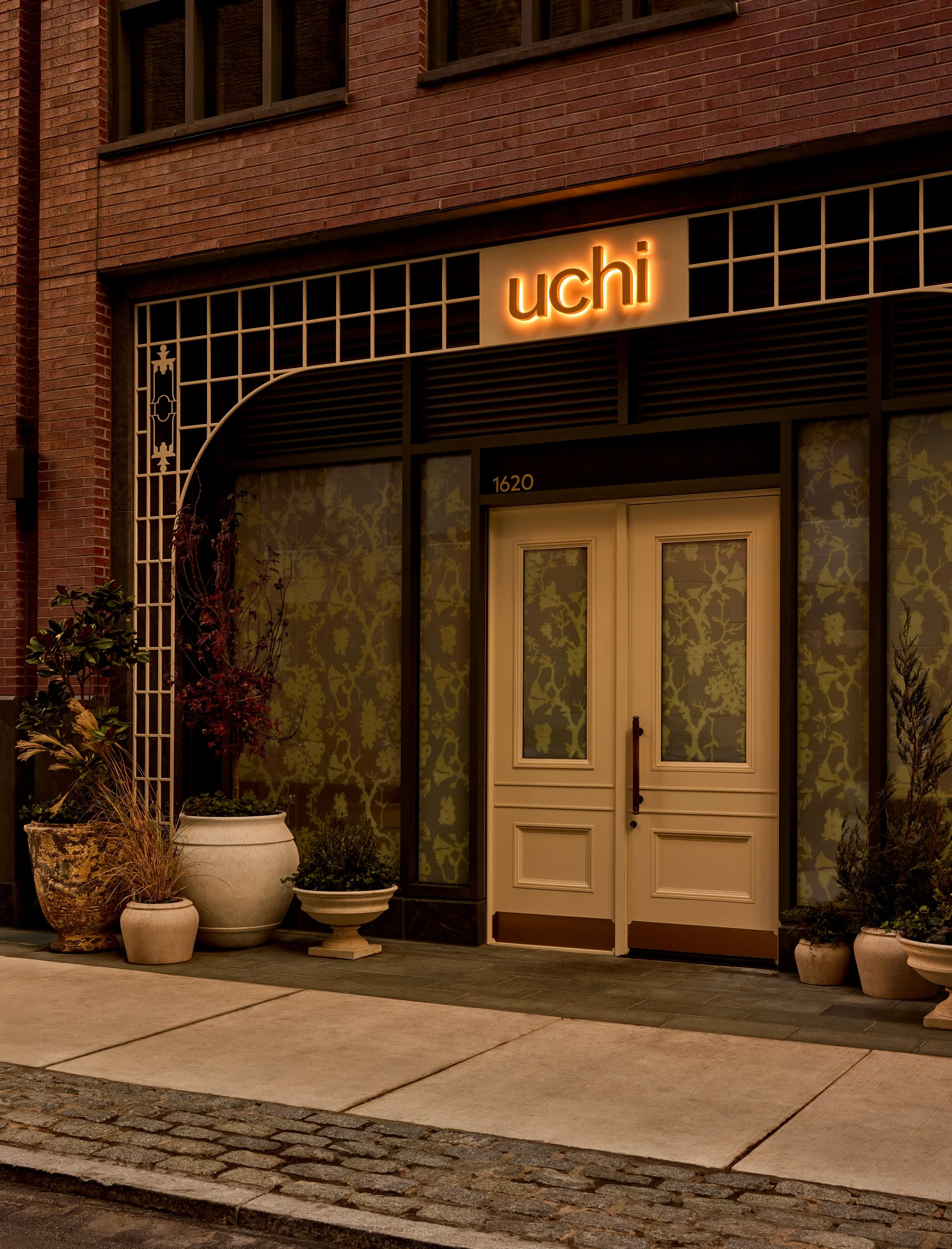 UCHI_EXTERIOR_205 FINAL Credit Jason Varney.jpg