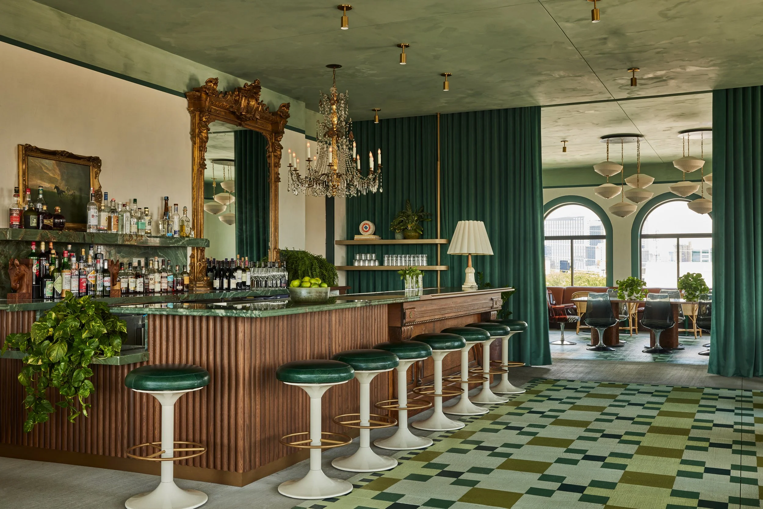 HG_BAR GENEVEIVE_422 FINAL Credit Jason Varney.jpg