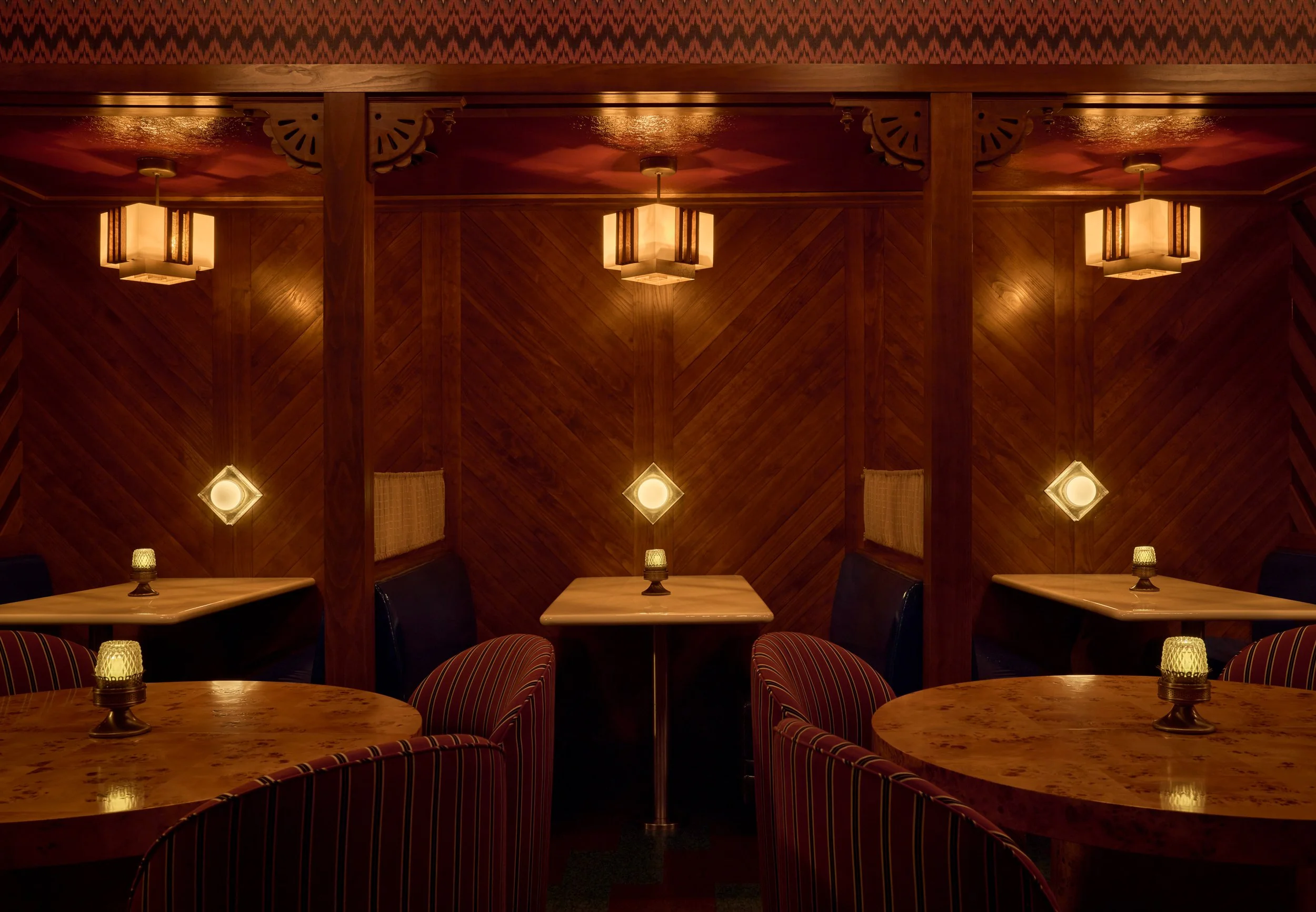 ANGELONIS CLUB MADRID_DINING ROOM_466 FINAL Credit Jason Varney.jpg