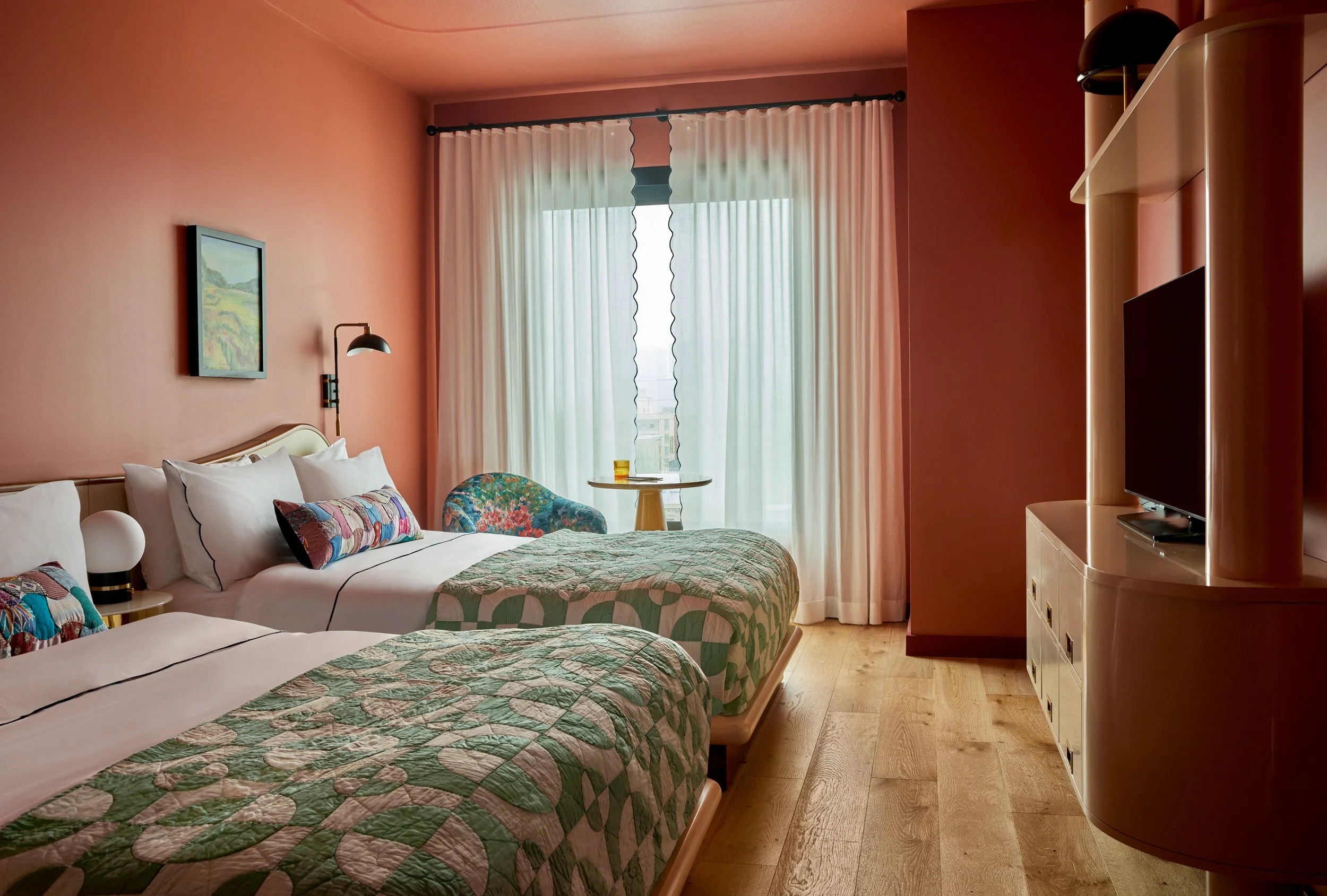 HG_GUEST ROOM 612_184 FINAL Credit Jason Varney.jpg