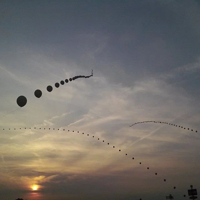 Balloon Chain finale.
 #fasterhorses2014 #fasterhorses #balloonchaincrew #balloonchain #countrywesternmusicfest #threedayhillbillysleepover