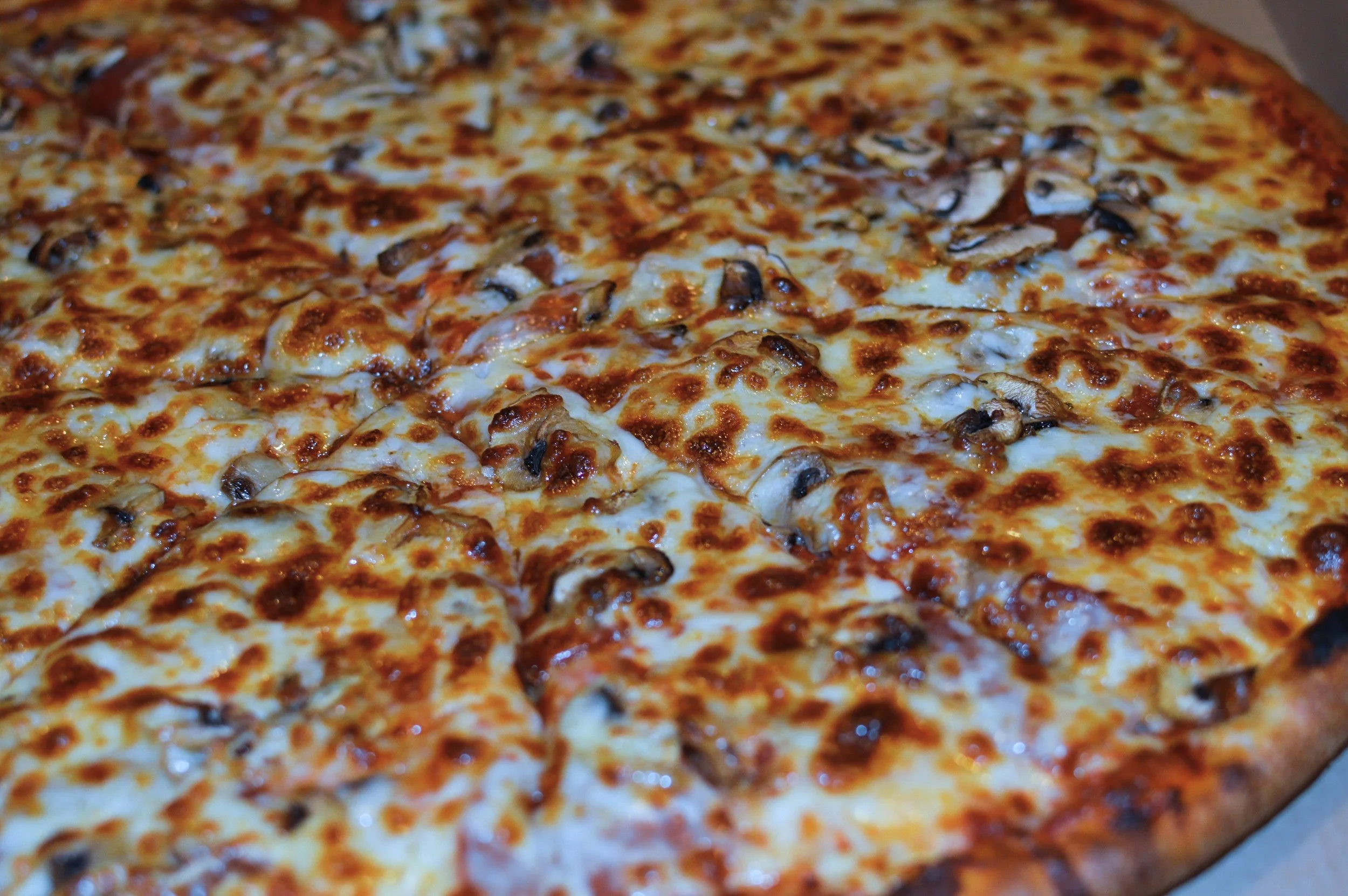 cheese-close-up-crust-262993.jpg