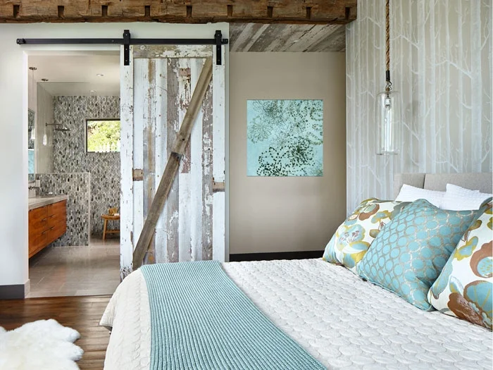 Private Residence. Colorado Homes and Lifestyles Magazine. Design: Susse Budde, Dimension Fine Homes. David Patterson Photography. Artist: Cheryl Rogers.