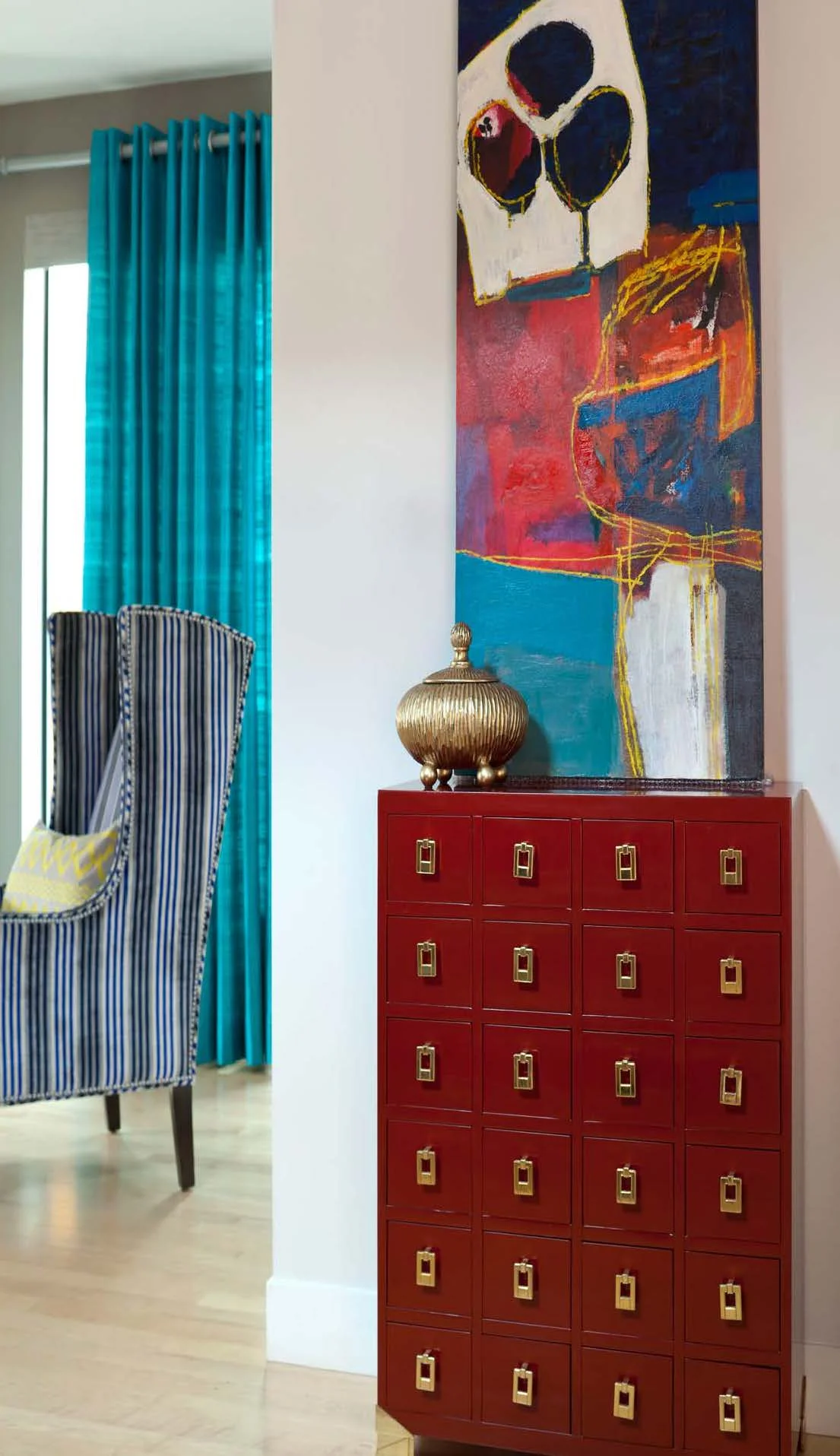 Private Residence. Luxe Magazine. Design: Atelier Interior Design. Emily Minton Redfield Photography. Artist: Ben Strawn.