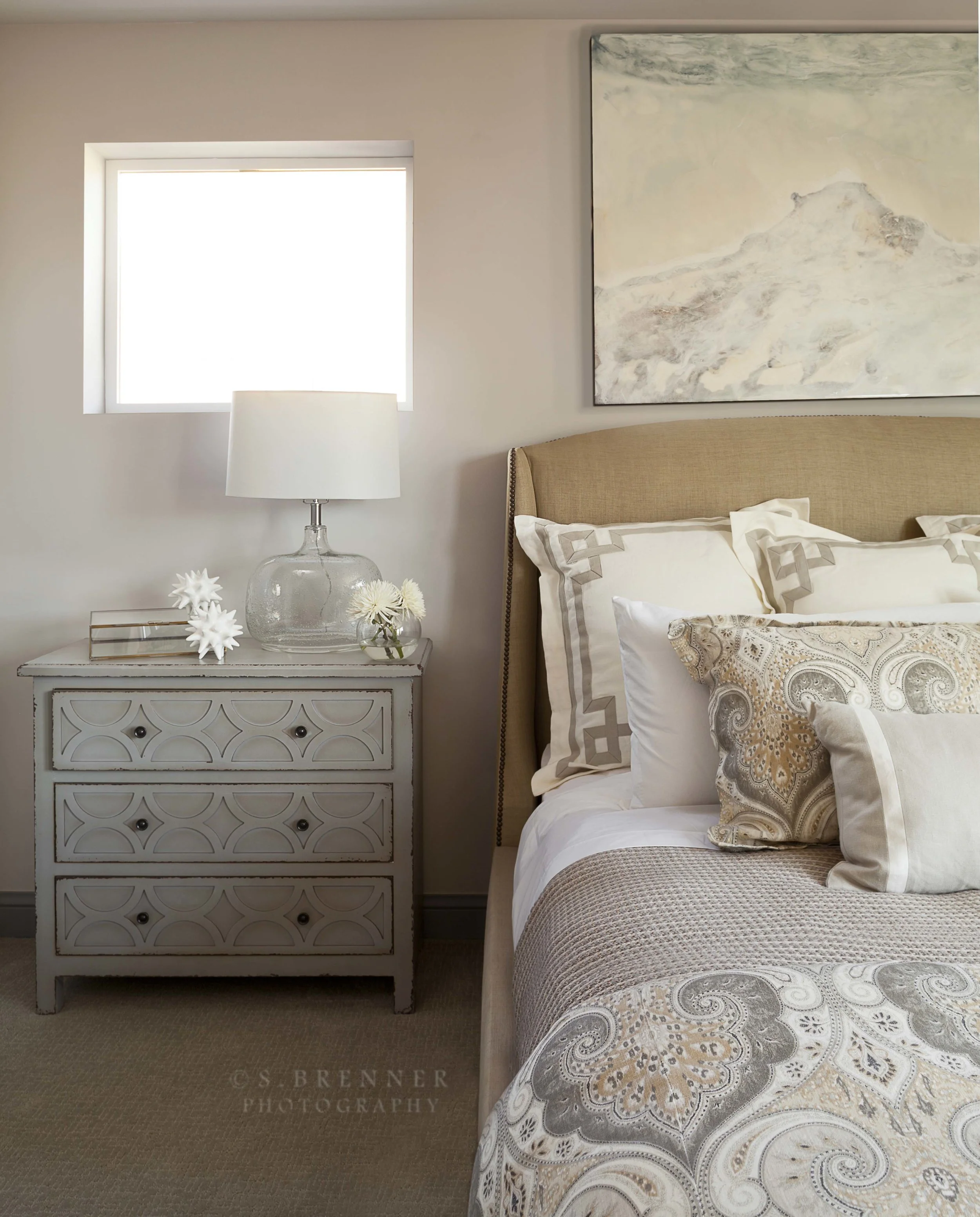 Private Residence. Design: Kim Layne Interiors. S. Brenner Photography. Artist: Patricia Finley .