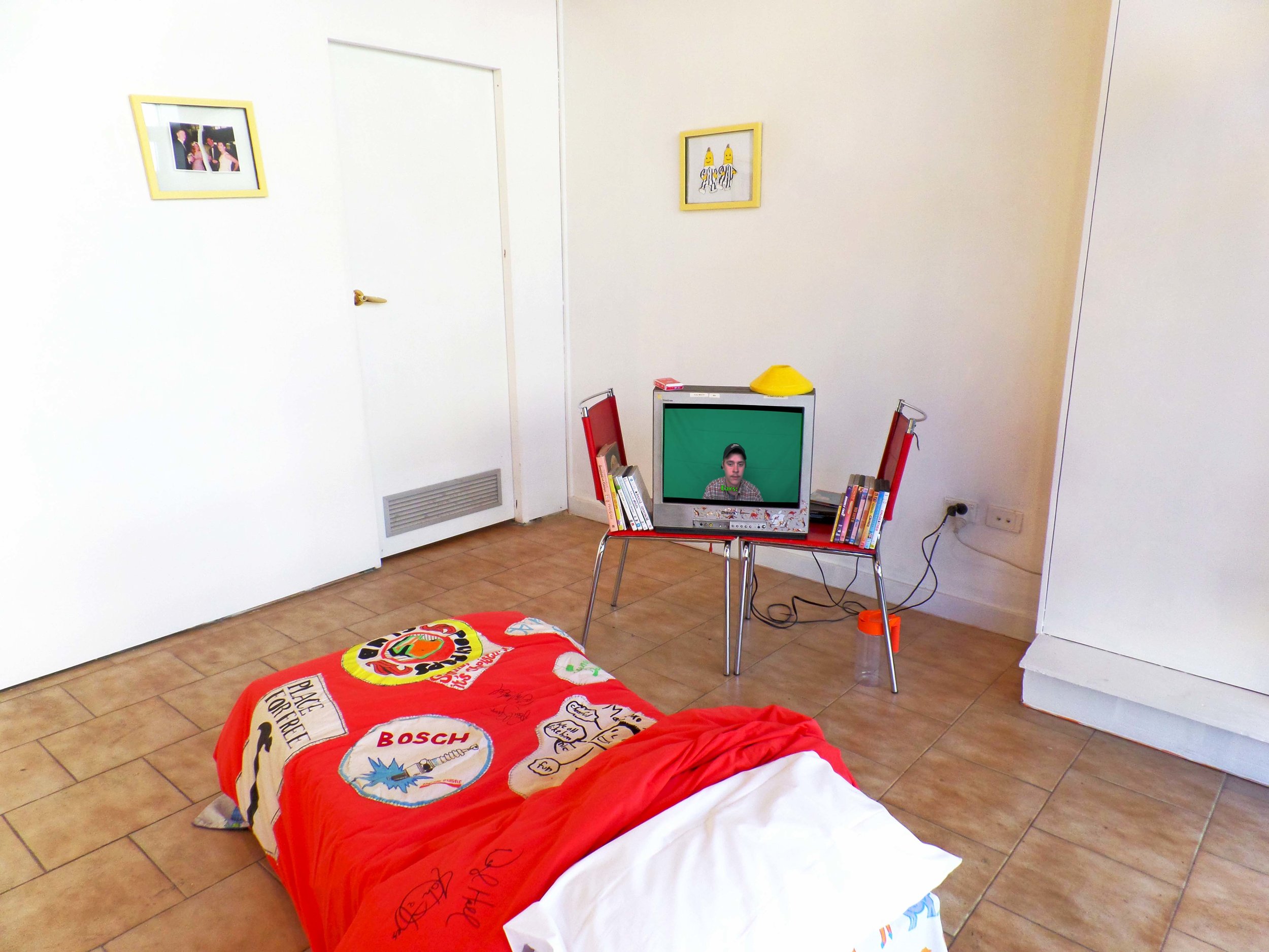  The Parent Trap (installation view)  Collaboration with Luke O’Donnell  Mirror, Mirror, 2017 (right screen)  B1, B2, 2015 - 2017 (centre)  Best Banana For Life, 2017 (far right wall)  The Parent Trap, 1990 – 2017 (far left wall)    Photo: Hana Hooge