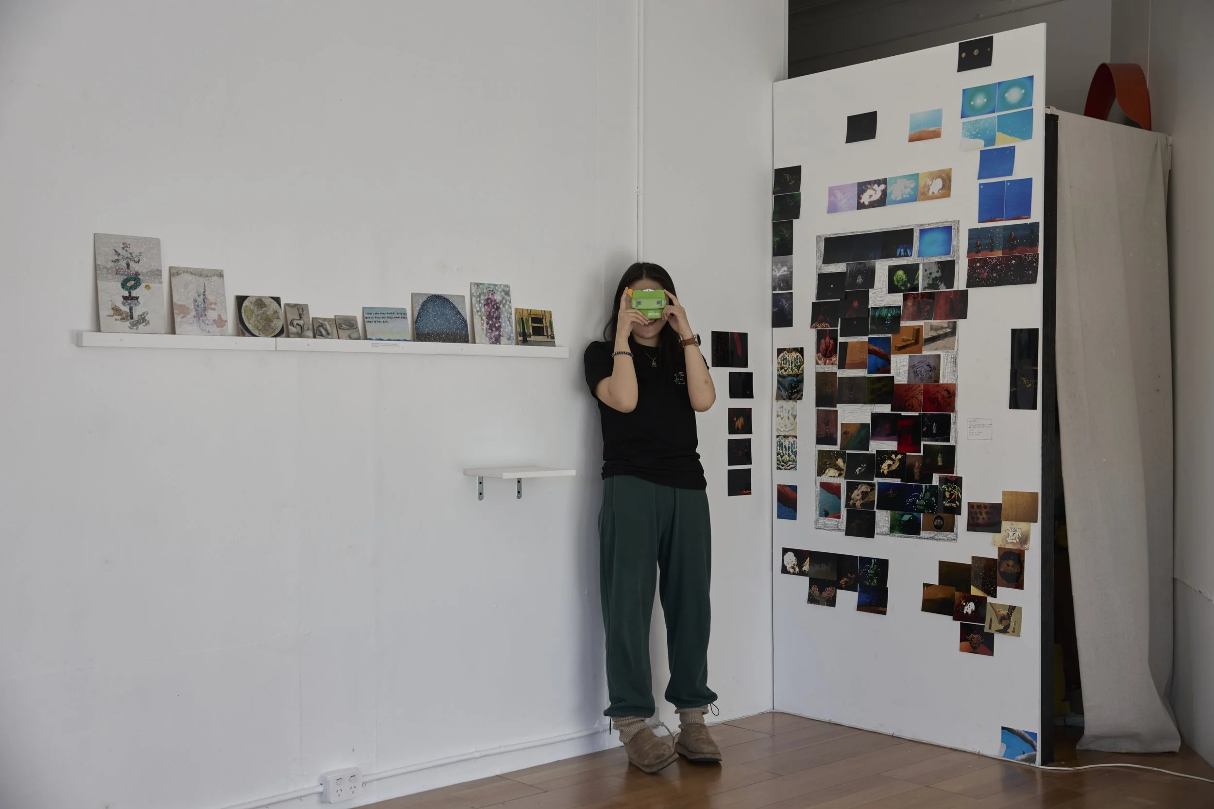  Ara Kim 김아라  The eight wonders of Tamla, 2023  탐라 제8경, 2023  photos printed on transparencies in viewmaster  뷰마스터 필름에 사진 인쇄  Photo: Max Goodman 
