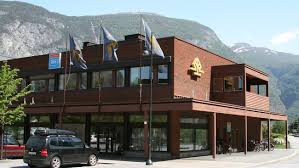 Indre Sogn Sparebank si avdeling i Lærdal.