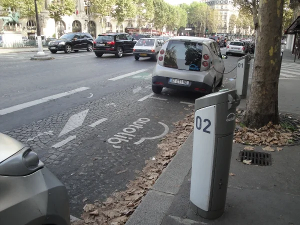 Car sharing in Paris