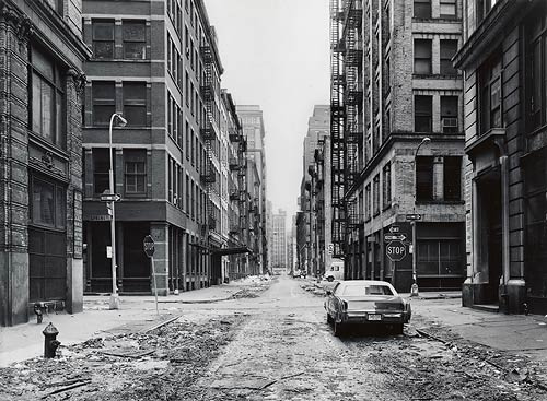 1978-crosby-street-spring-street-new-york-photo-by-thomas-struth.jpg