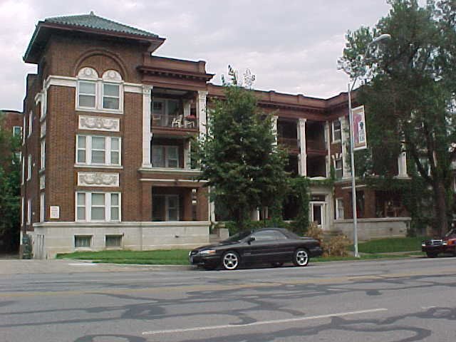 gilham_apts2.jpg