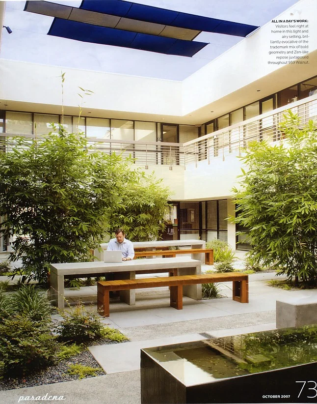 WALNUT.courtyard