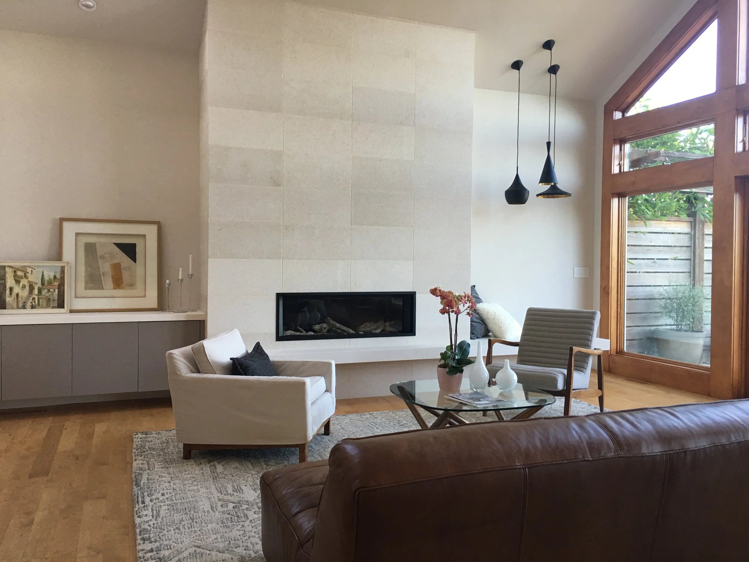  New fireplace feature wall including bench &amp; credenza 