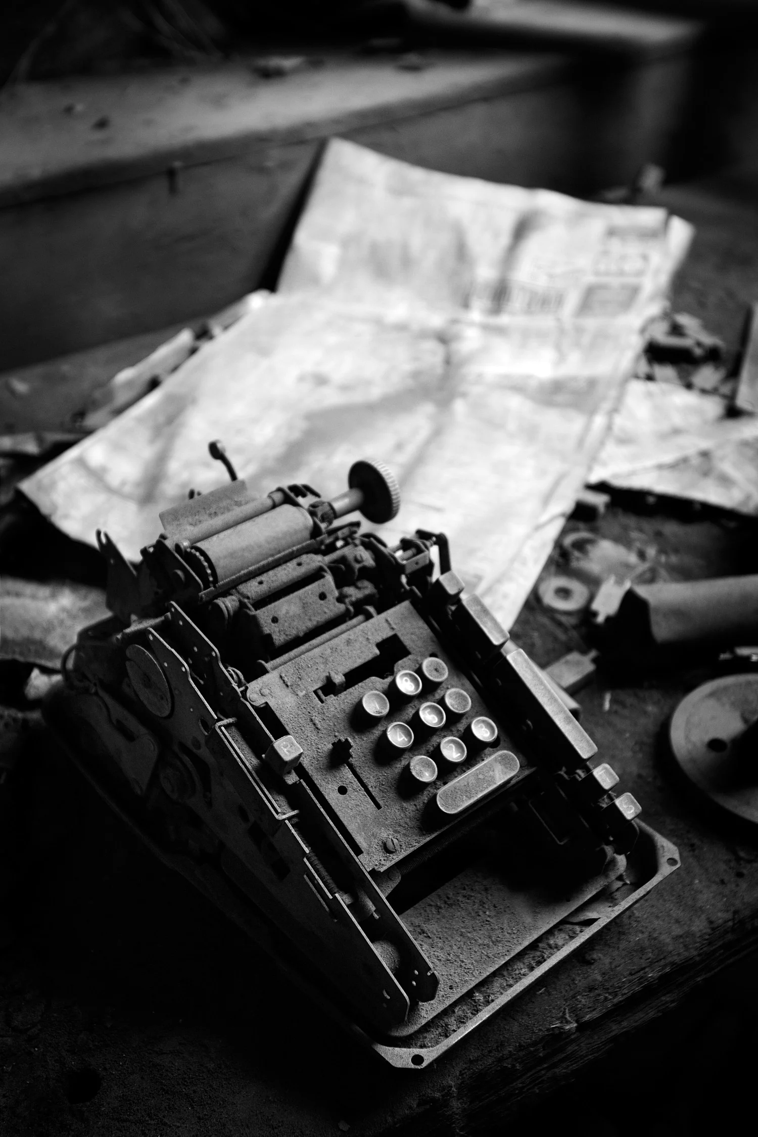 07067047_acr_b&w.jpg