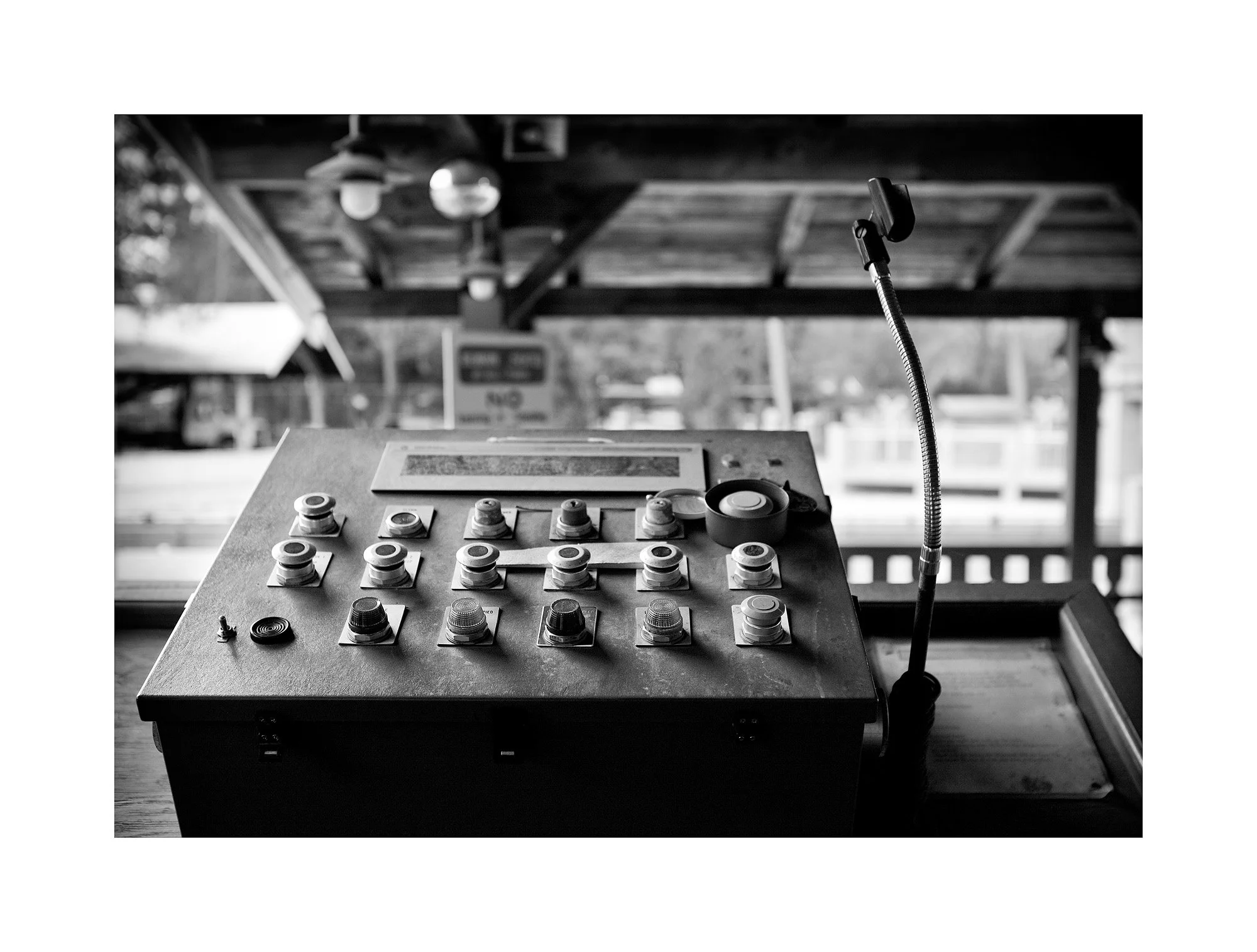 11114601_acr_bw_web.jpg