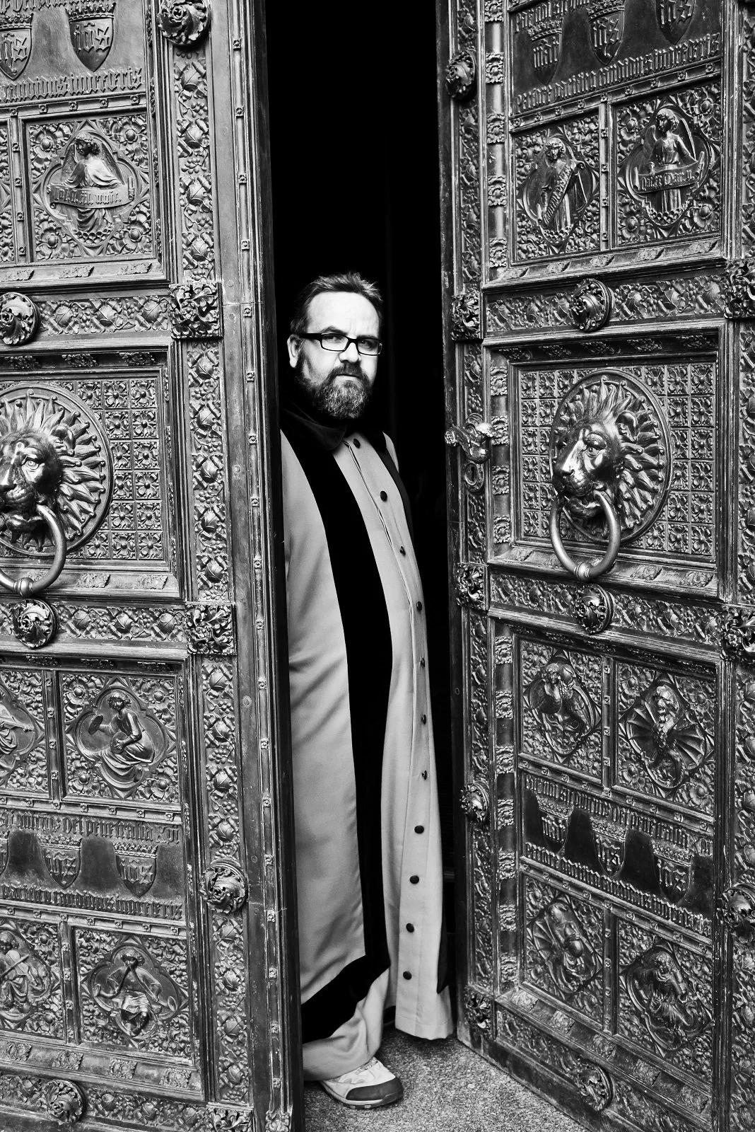 - fomu street photos-120415-232 1600px.jpg