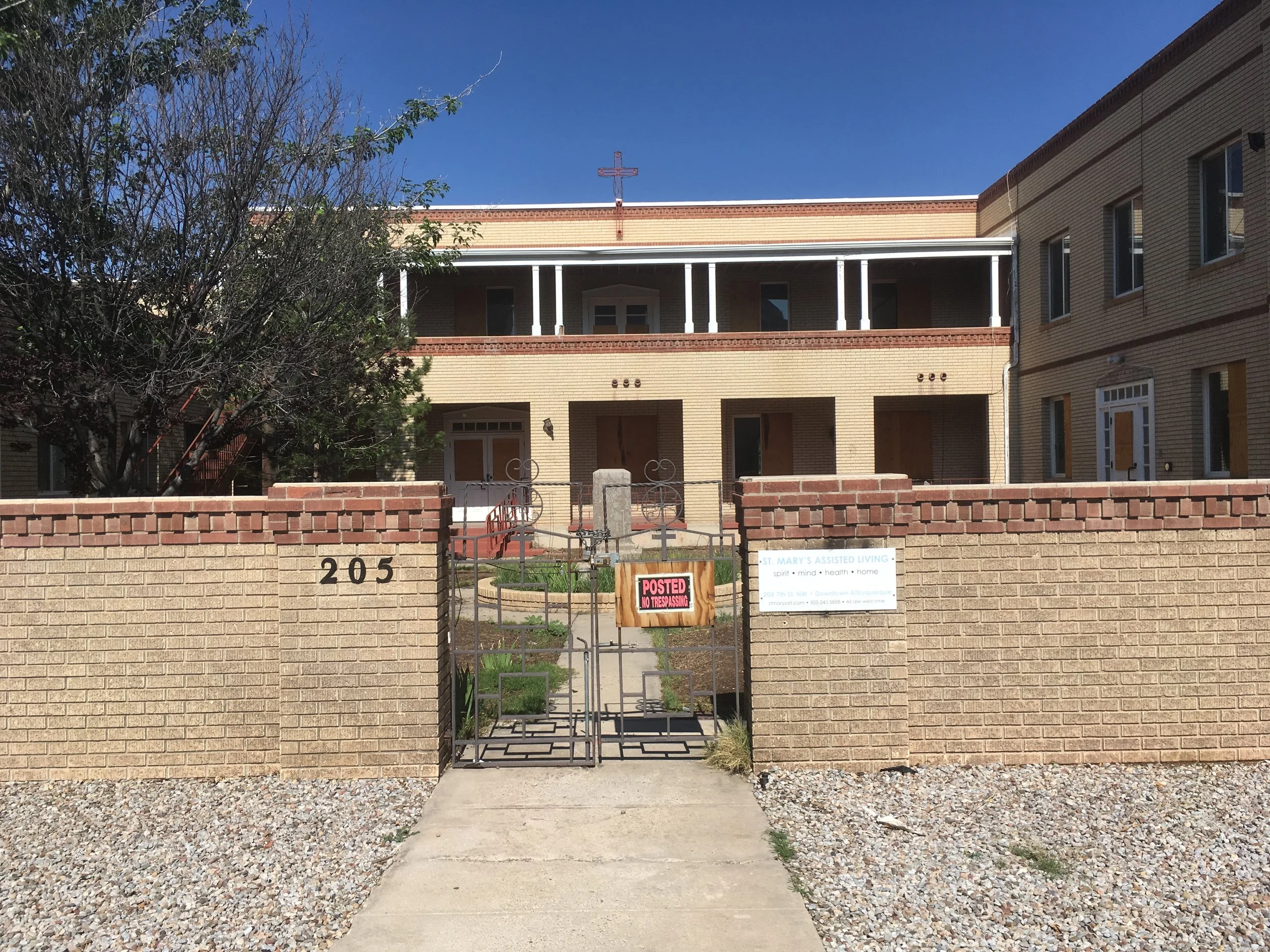 An empty former convent in Albuquerque, New Mexico. Photo by the author.