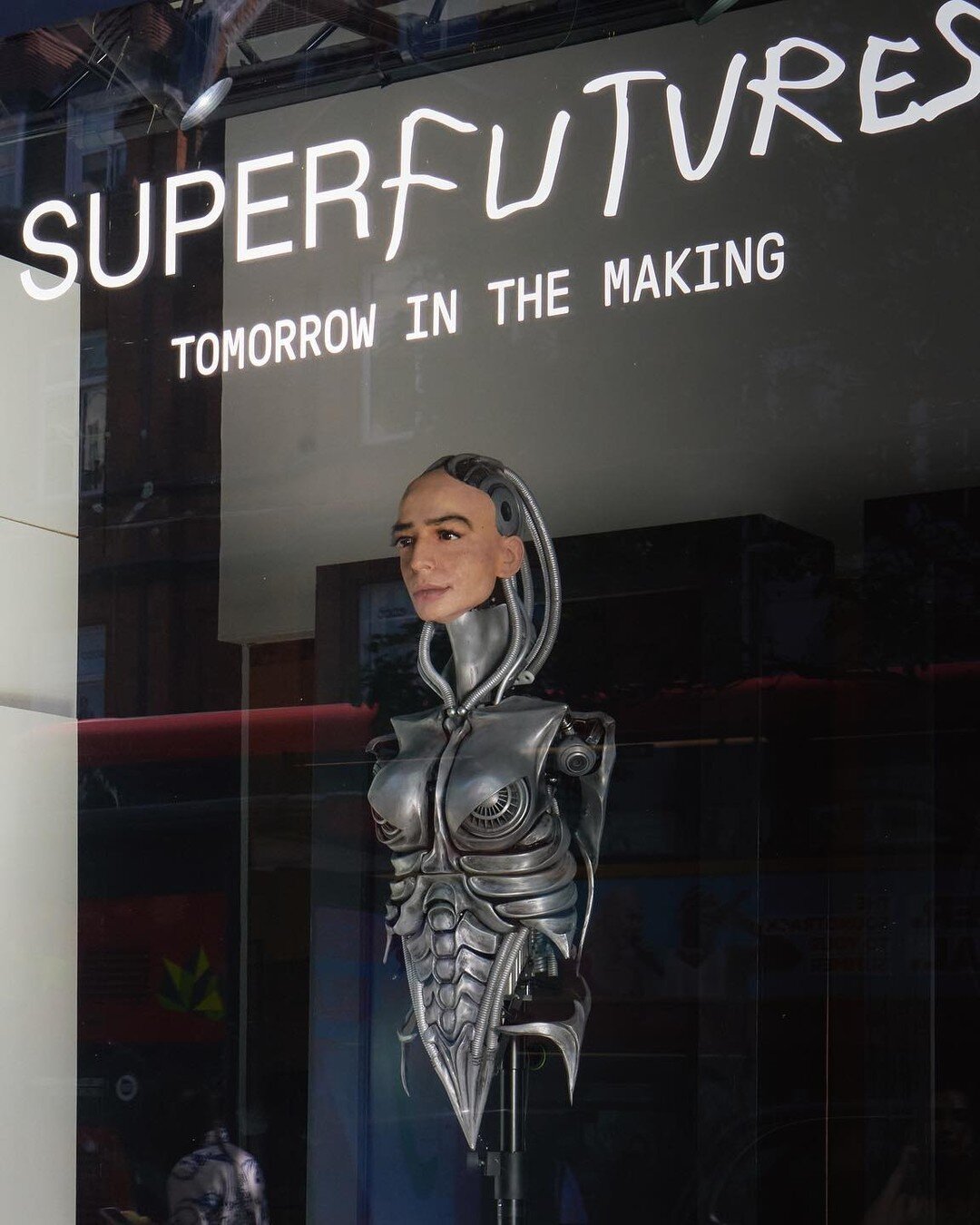 New creative direction and production work with @mutantboard for @sevdaliza_ 🦾

Check out Dahlia in the window at @theofficialselfridges as part of the Super Futures exhibition curated by @referencestudios on until 16th September ⚡

Can&rsquo;t catc