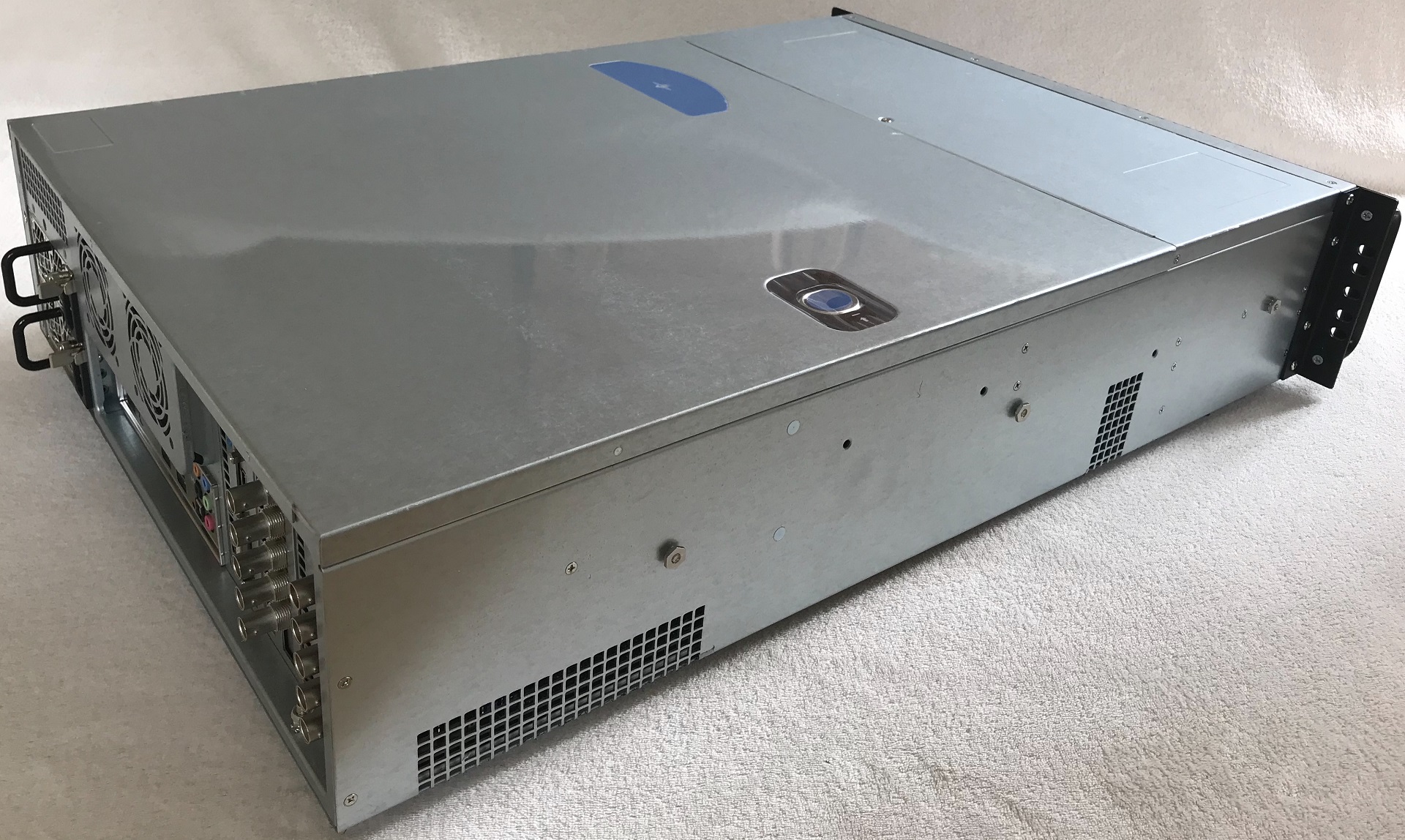 mr 3u rear side top.jpg