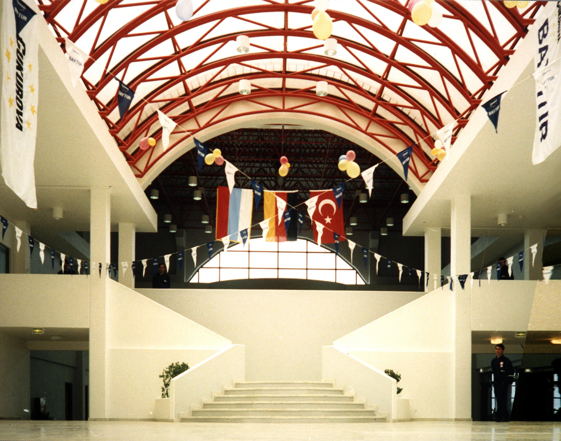 INTERIOR-2.jpg