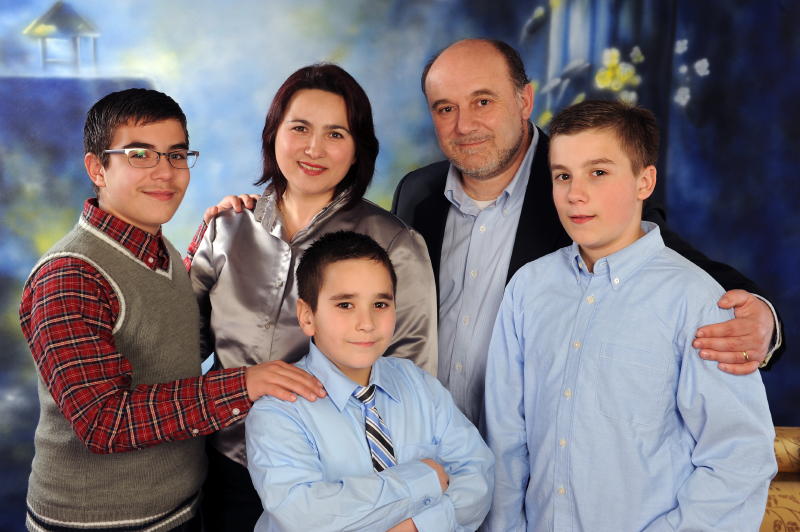 140331 Menga Family.jpeg