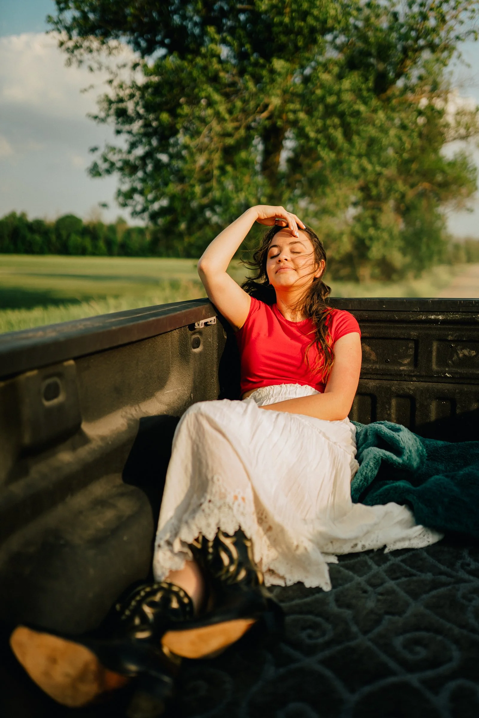 Sophia Fracassi - "Somebody" (Official Music Video)