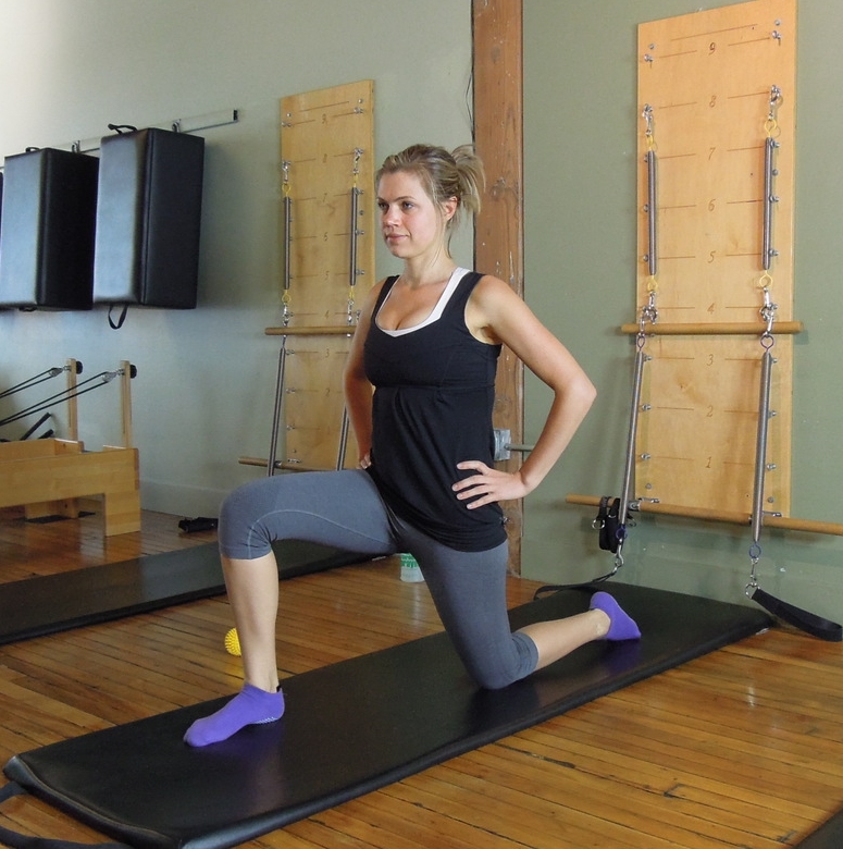 Kneeling hip flexor stretch