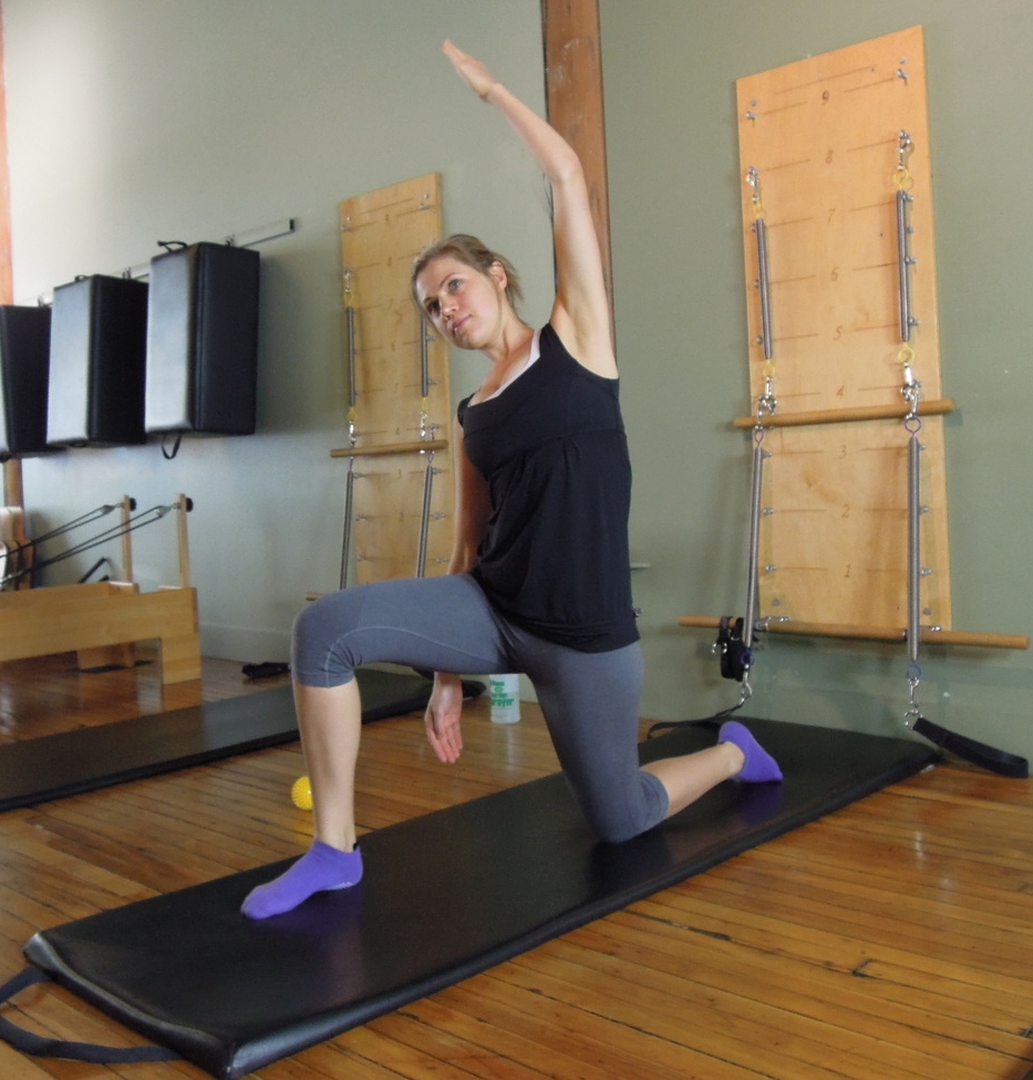 Kneeling hip flexor stretch with side flexion