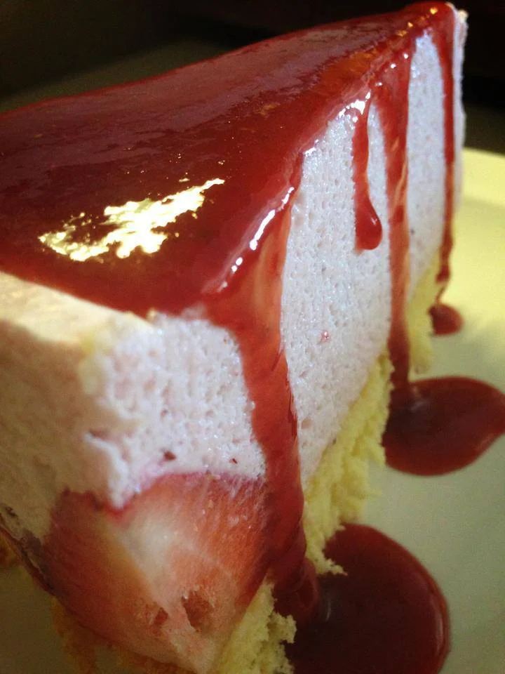 strawberry mousse cake (web).jpg