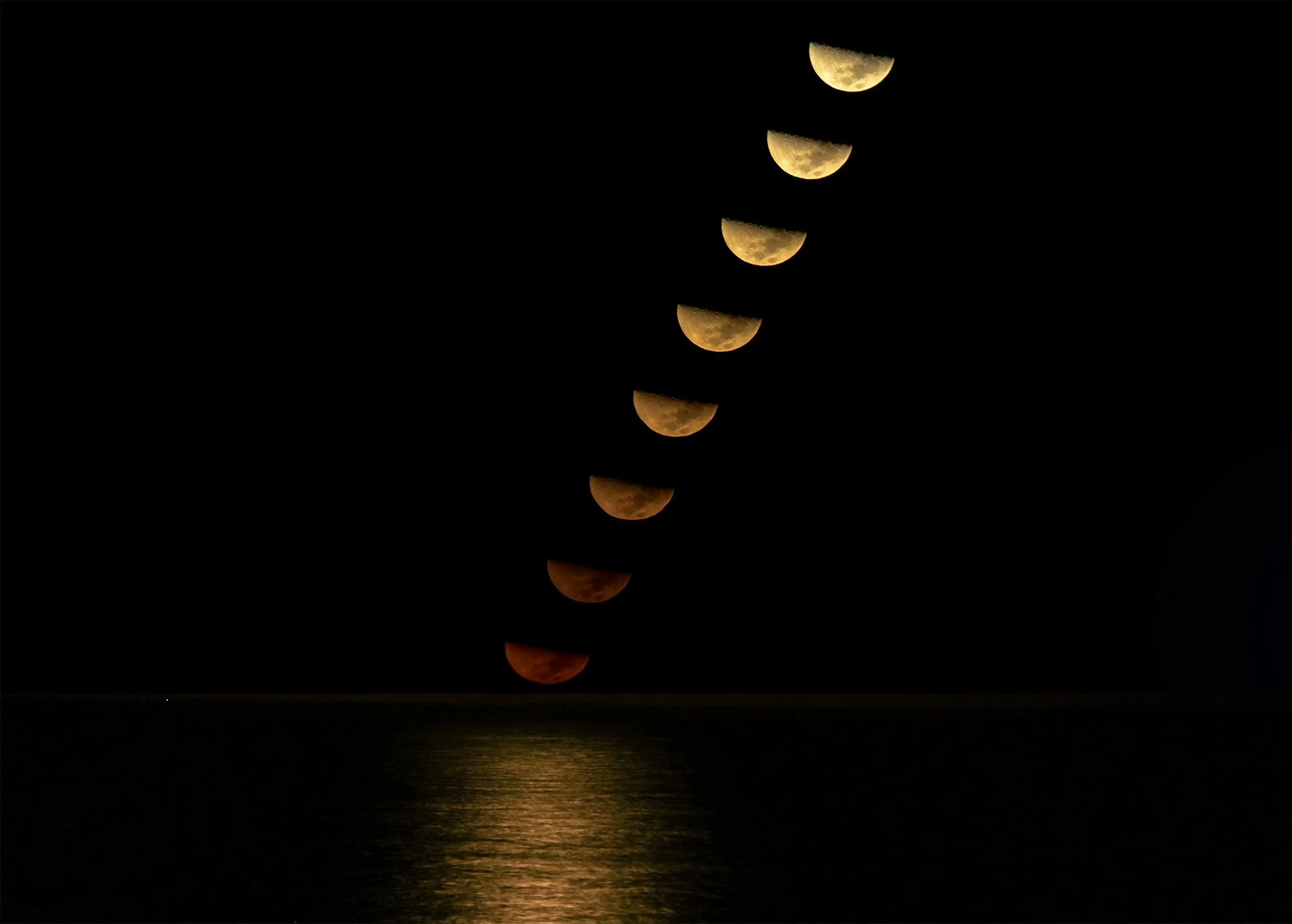 Moonset.jpg