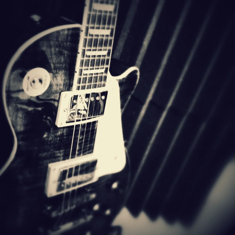 My tiger eyed electric guitar