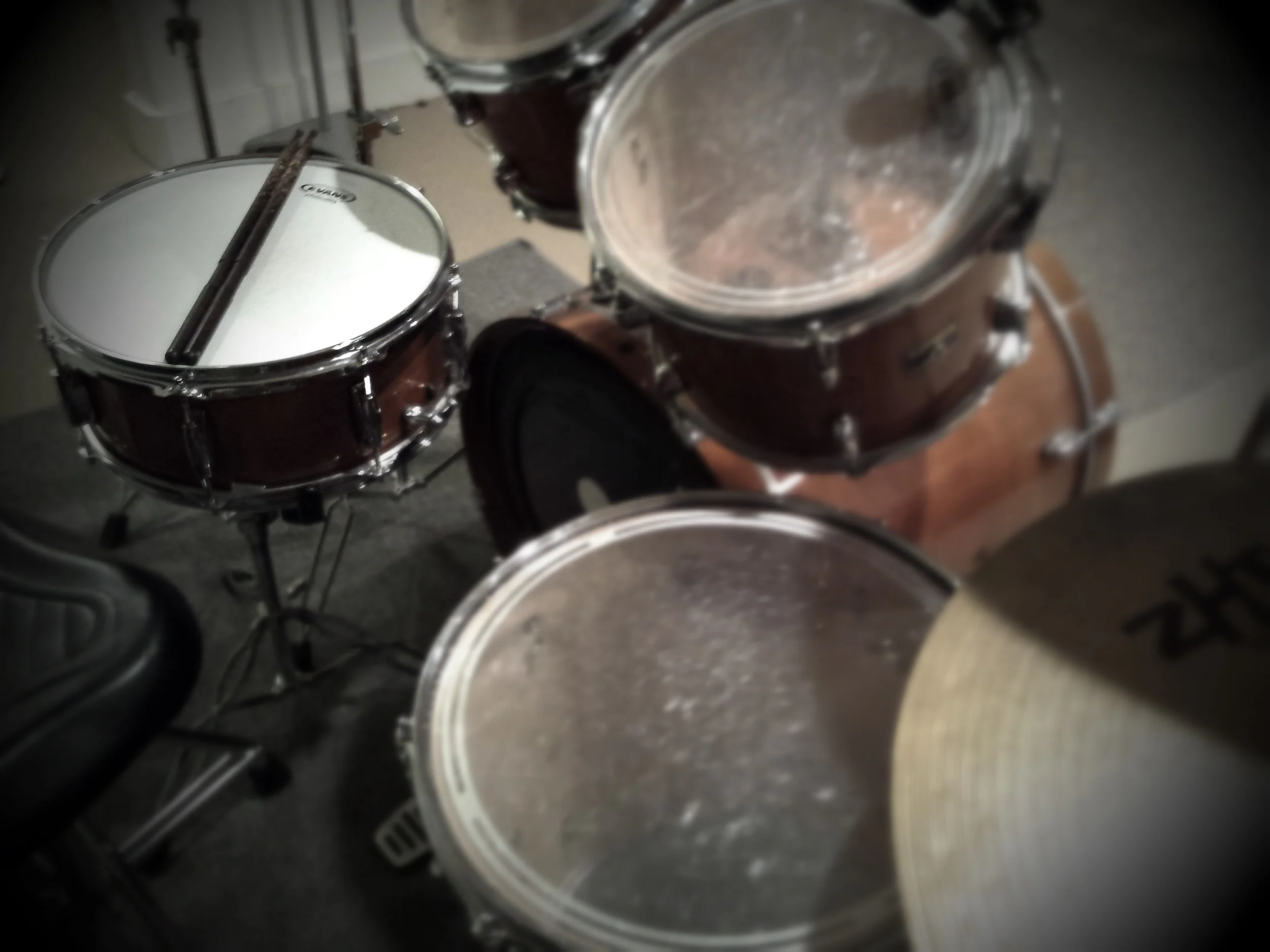 The Maple set. Four Toms, Snare, and Kick, Two Crashes, Hihats, Splash and China