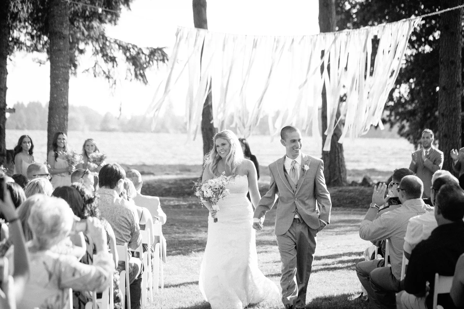 Colorful Outdoor Oregon Wedding-2