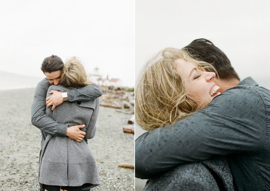 Rainy Seattle Engagement Photos-5.jpg