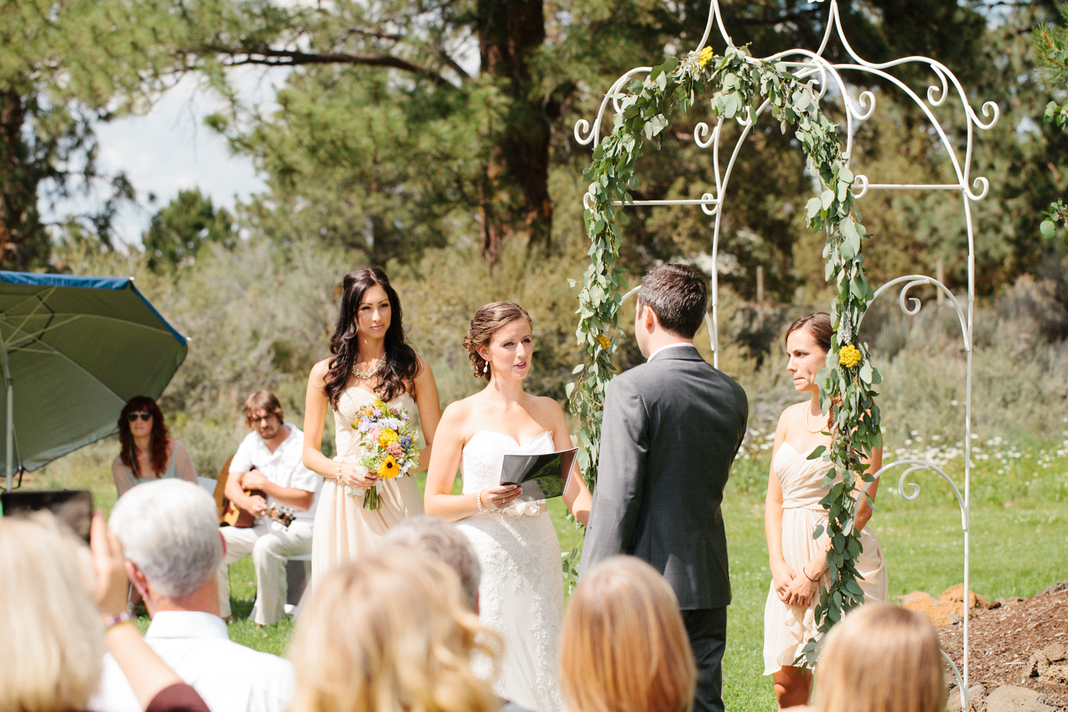 Bend-Wedding-Photographer-Michelle-Cross-20.jpg