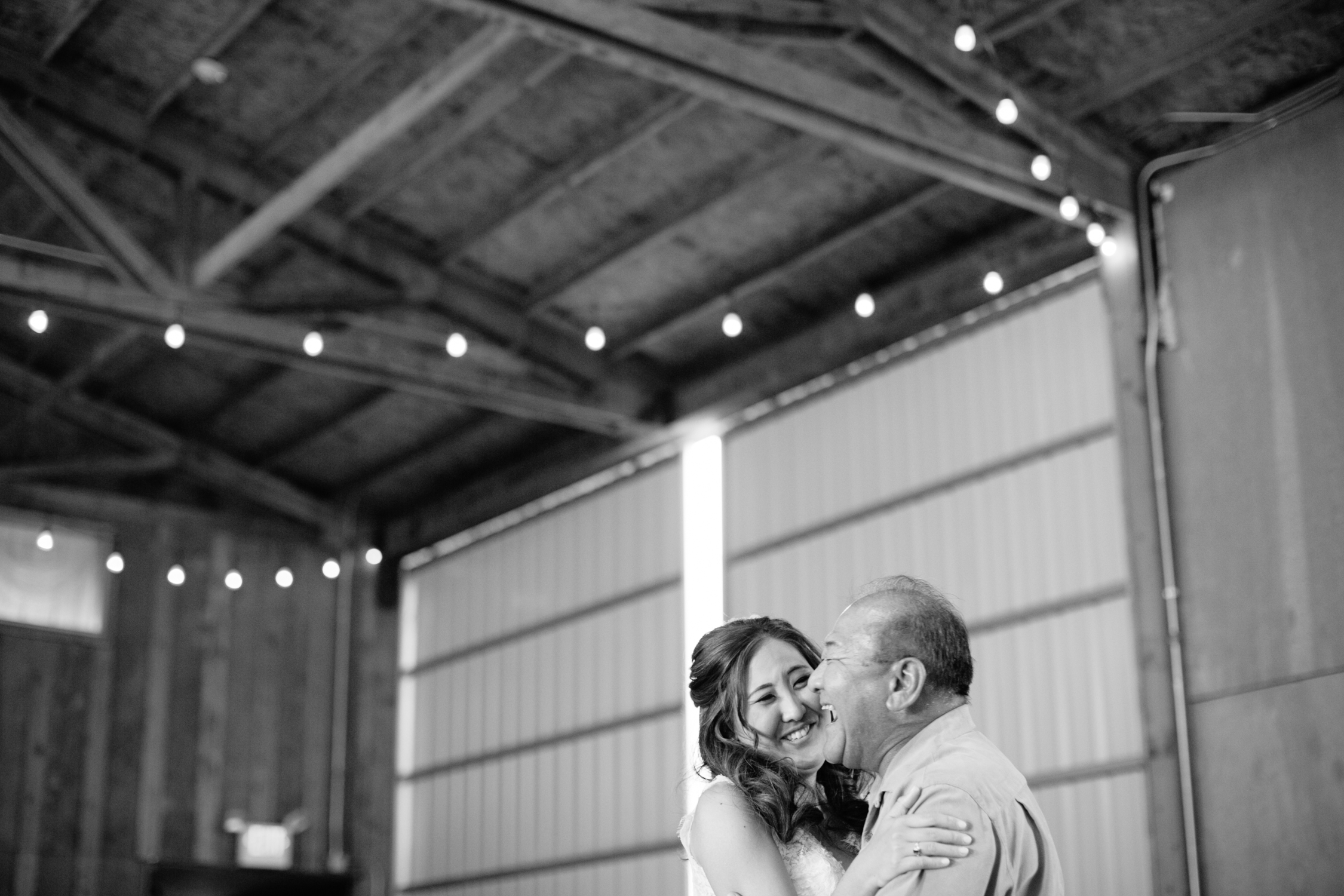 Postlewaits Oregon Wedding by Michelle Cross-50.jpg