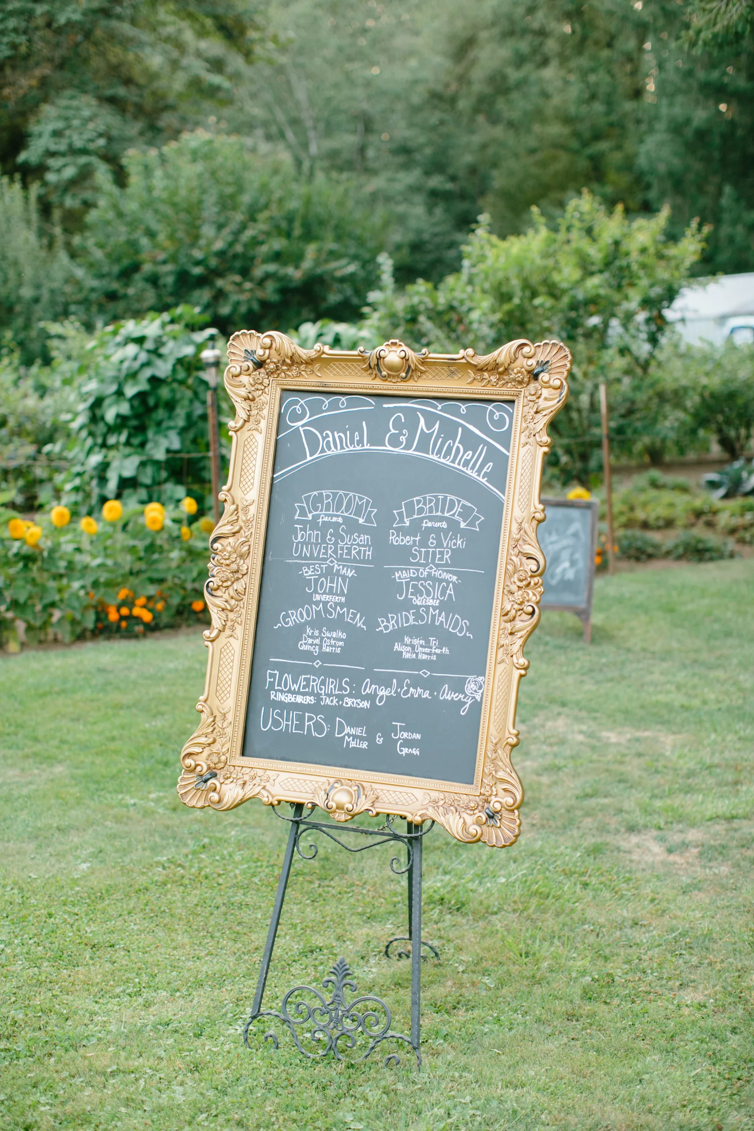 Oregon Barn Wedding by Michelle Cross-39.jpg