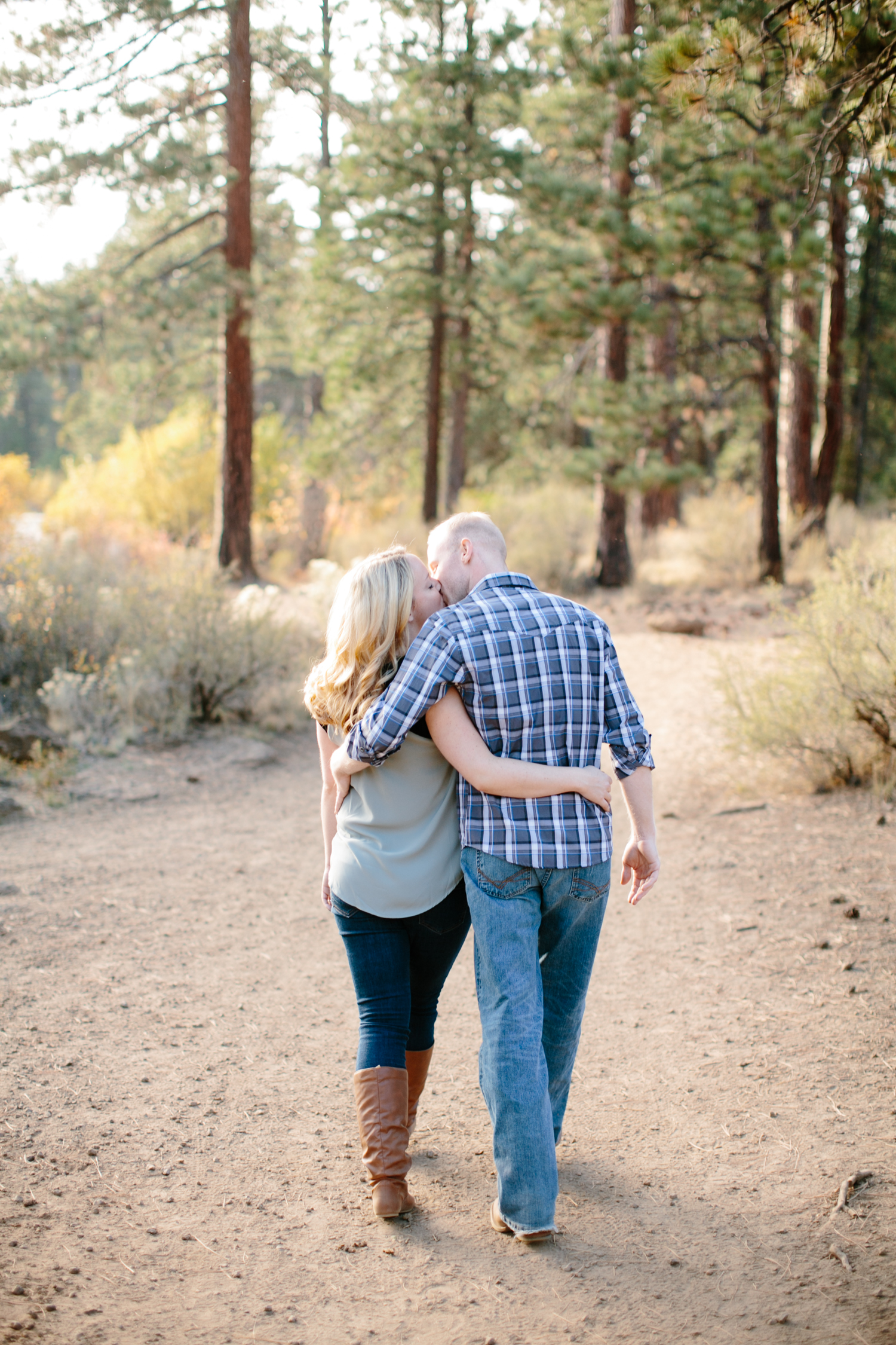 Bend Oregon Engagement Session by Michelle Cross-20.jpg