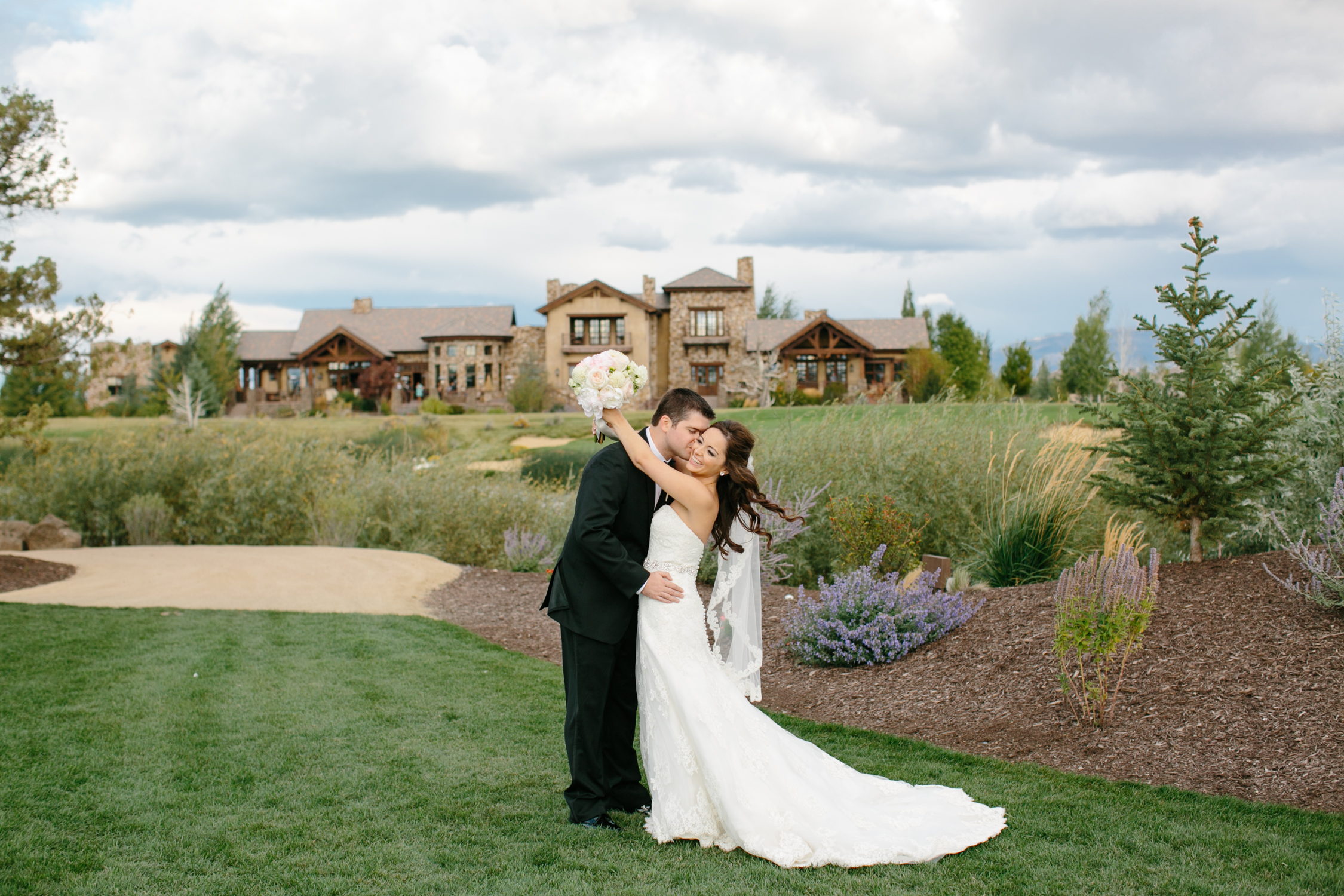 Bend Oregon Pronghorn Wedding by Michelle Cross-42.jpg