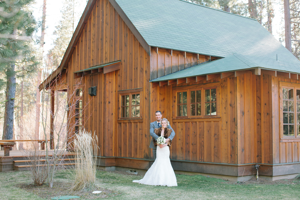 Bend Oregon Lake Creek Lodge Wedding by Michelle Cross-5.jpg