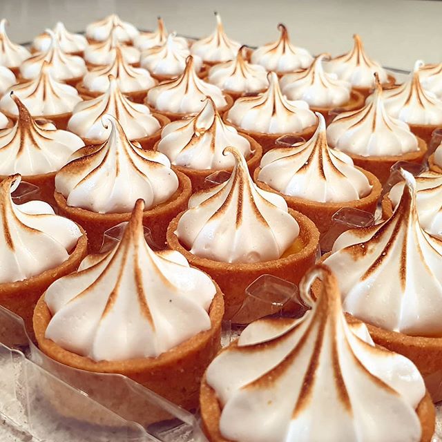Lemon meringue anyone π
#misspottshightea #afternoontea #hightea #lemonmeringue #delicious #yum #tasty #desserttable #foodie #sweets #highteasociety #love #dessert #picoftheday