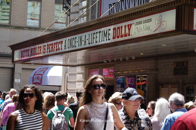 © Focht 08022017  Bette Midler Hello Dolly  003.JPG