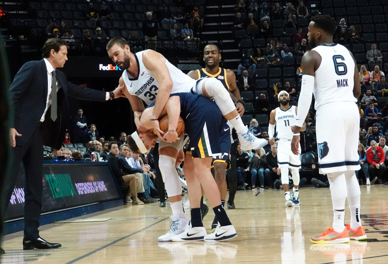 Grizzlies' Marc Gasol traded to the Raptors